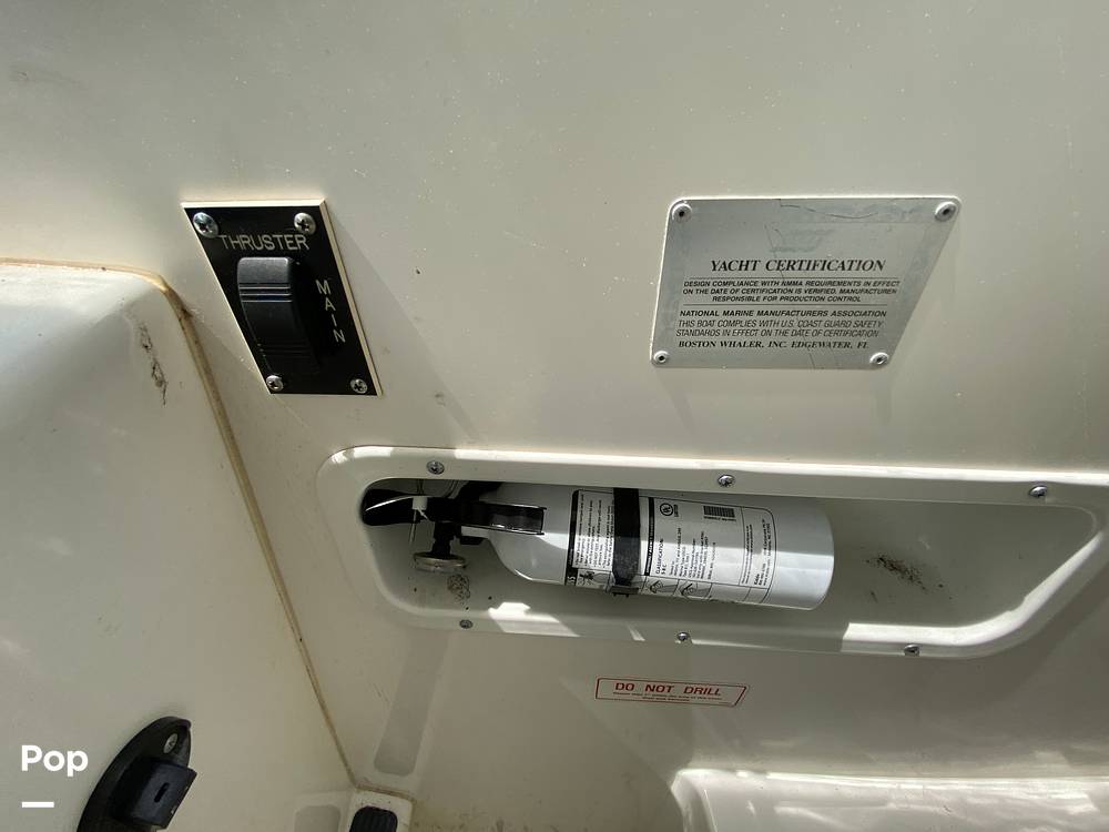 Slide: The Image of Boston Whaler 28 Conquest 2001 - 24