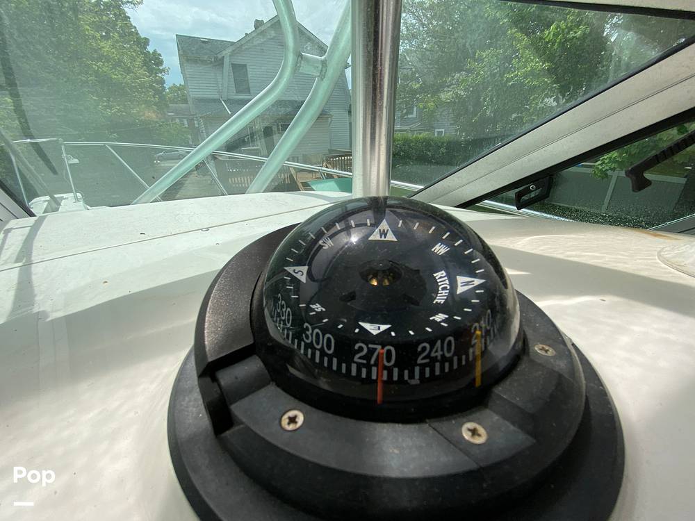 Slide: The Image of Boston Whaler 28 Conquest 2001 - 27