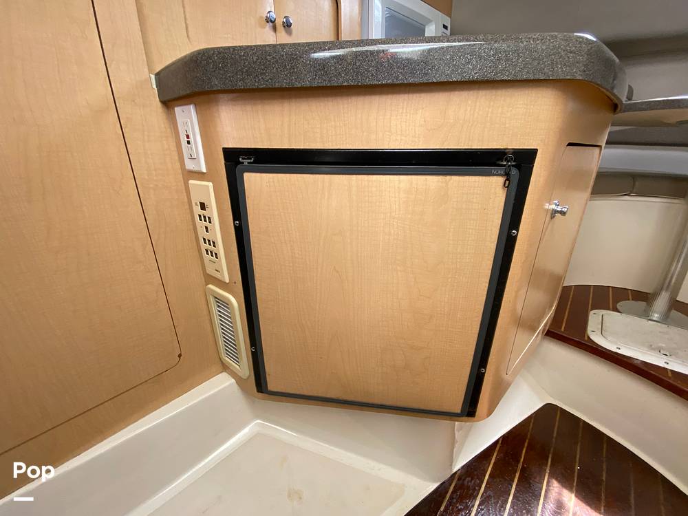 Slide: The Image of Boston Whaler 28 Conquest 2001 - 29