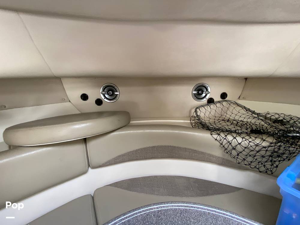 Slide: The Image of Boston Whaler 28 Conquest 2001 - 38