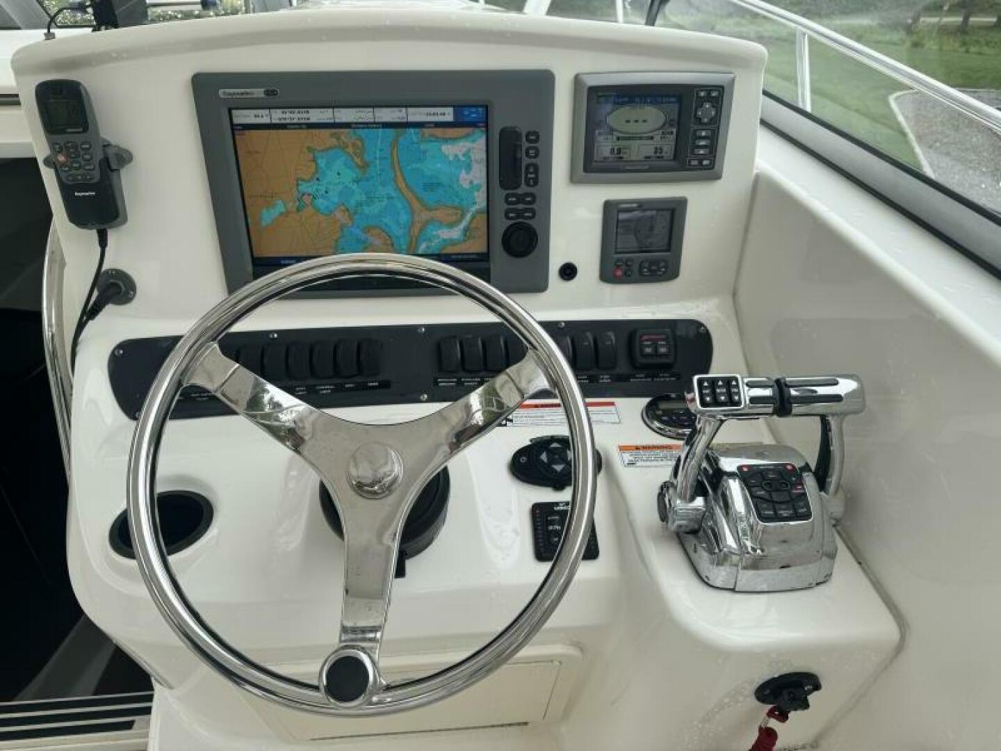 Slide: The Image of Boston Whaler 30 2011 - 5322636