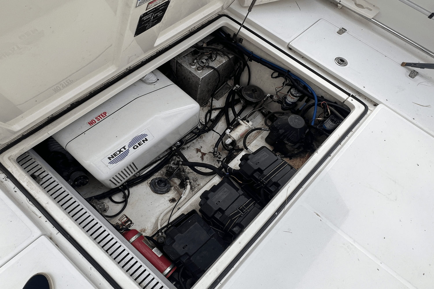 Slide: The Image of Boston Whaler 305 CONQUEST 2006 - 12