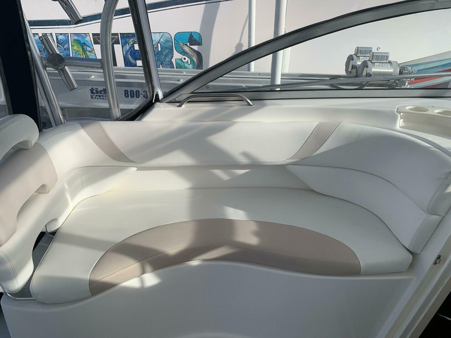Slide: The Image of Boston Whaler 305 Conquest 2006 - 4760788