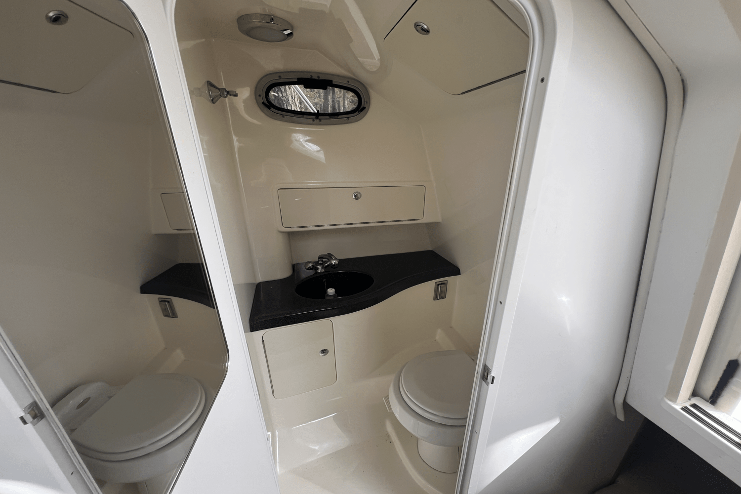 Slide: The Image of Boston Whaler 305 CONQUEST 2006 - 18