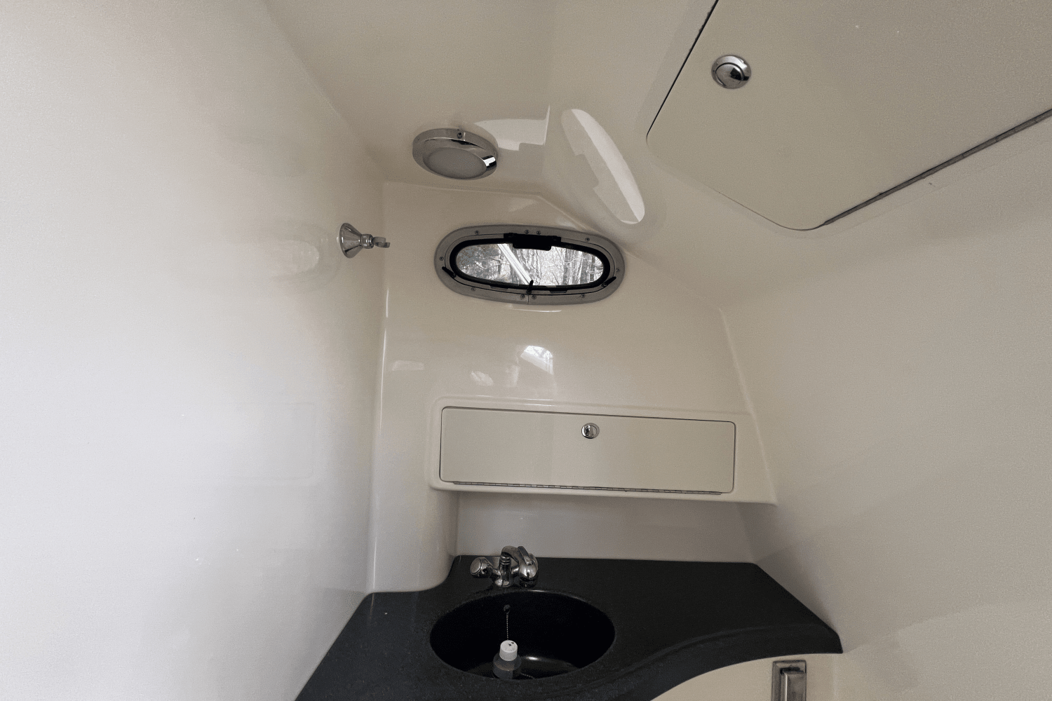 Slide: The Image of Boston Whaler 305 CONQUEST 2006 - 19