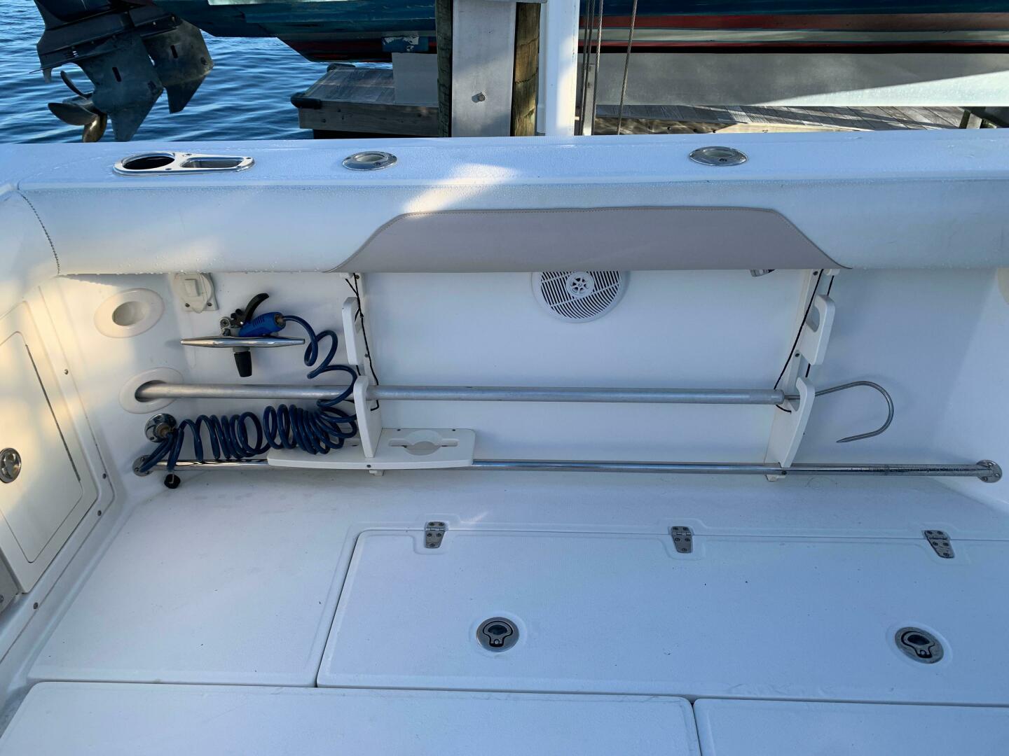 Slide: The Image of Boston Whaler 305 Conquest 2006 - 4760796