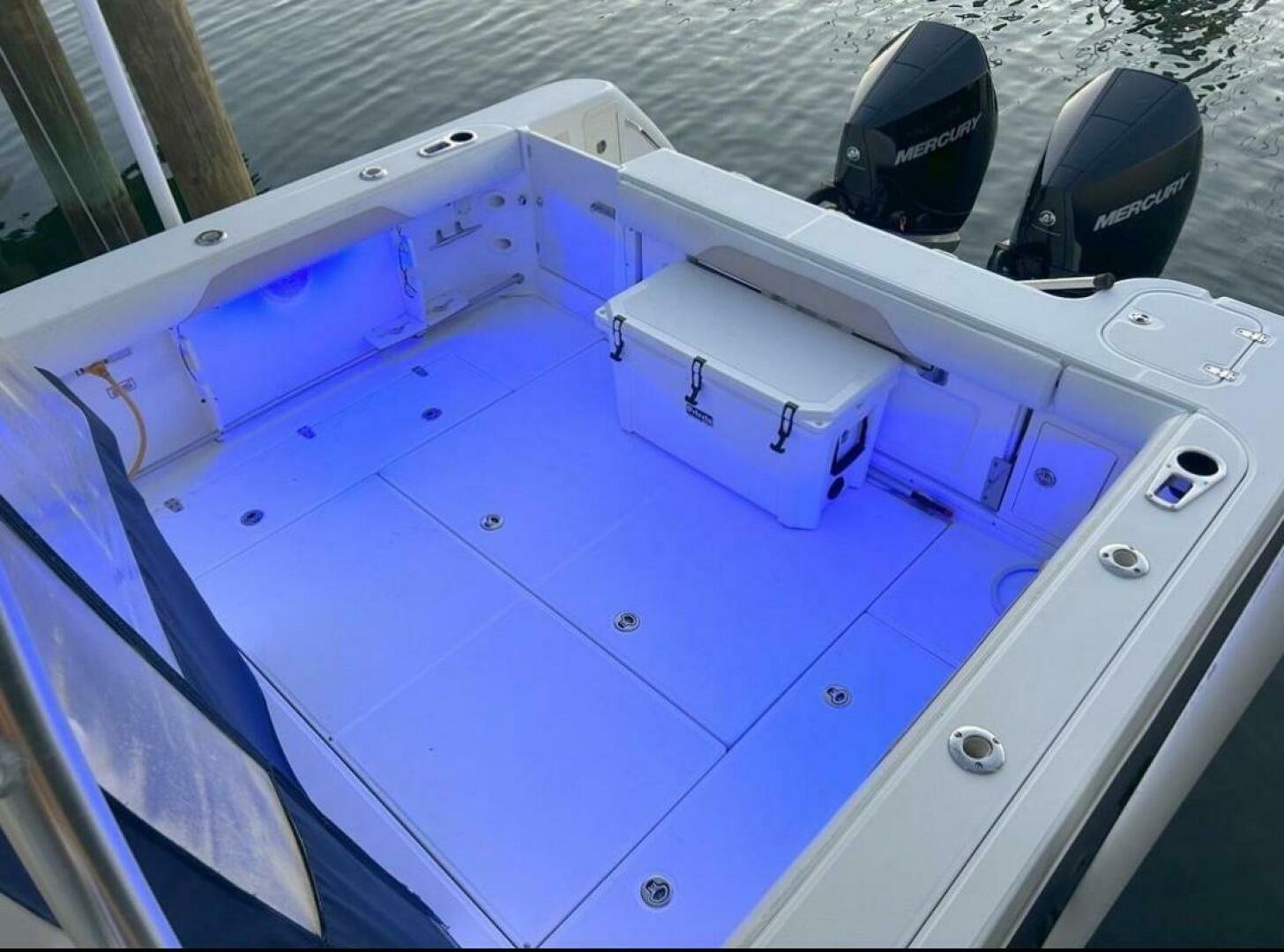 Slide: The Image of Boston Whaler 305 Conquest 2006 - 4760844