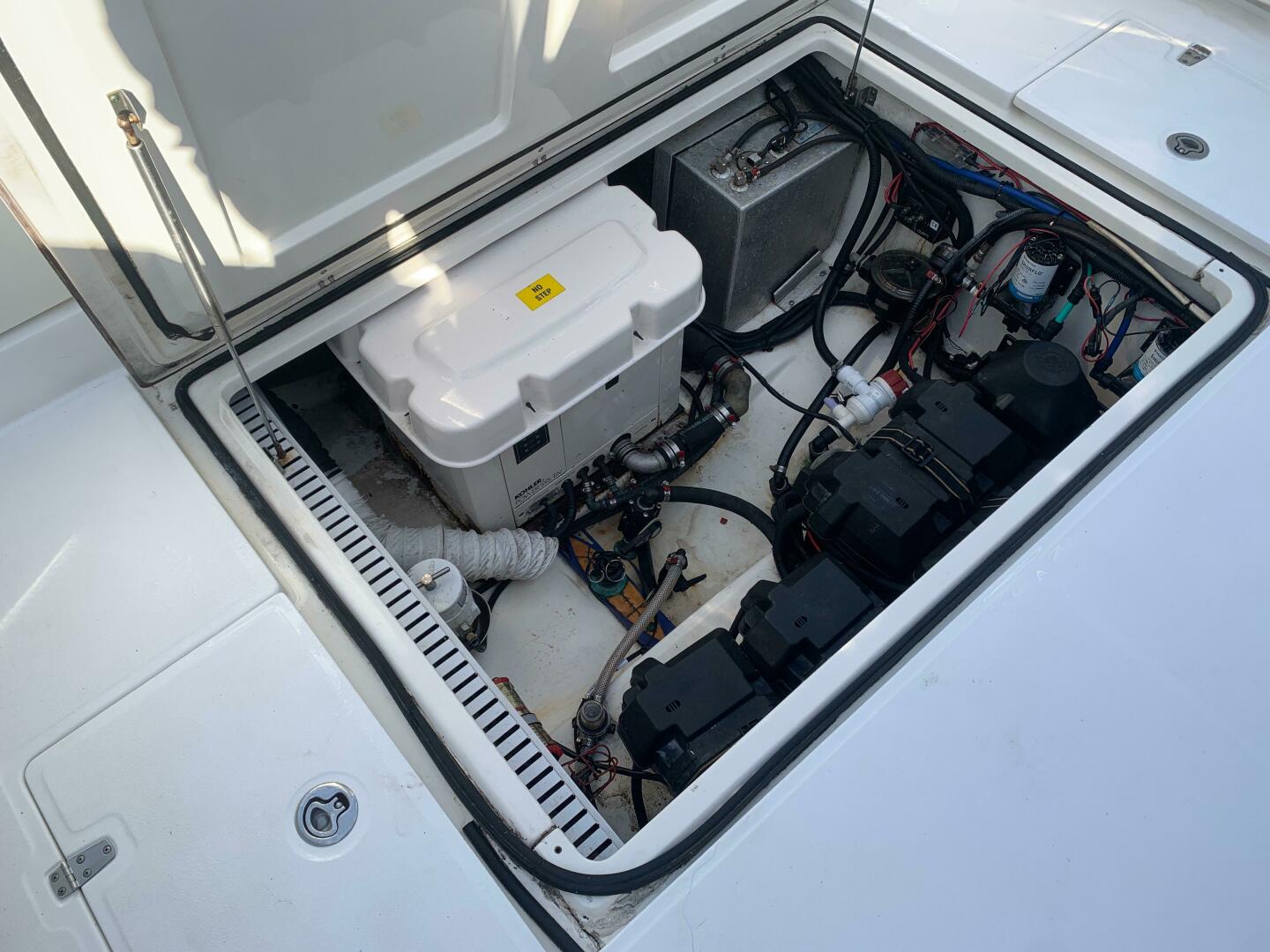 Slide: The Image of Boston Whaler 305 Conquest 2006 - 4760801