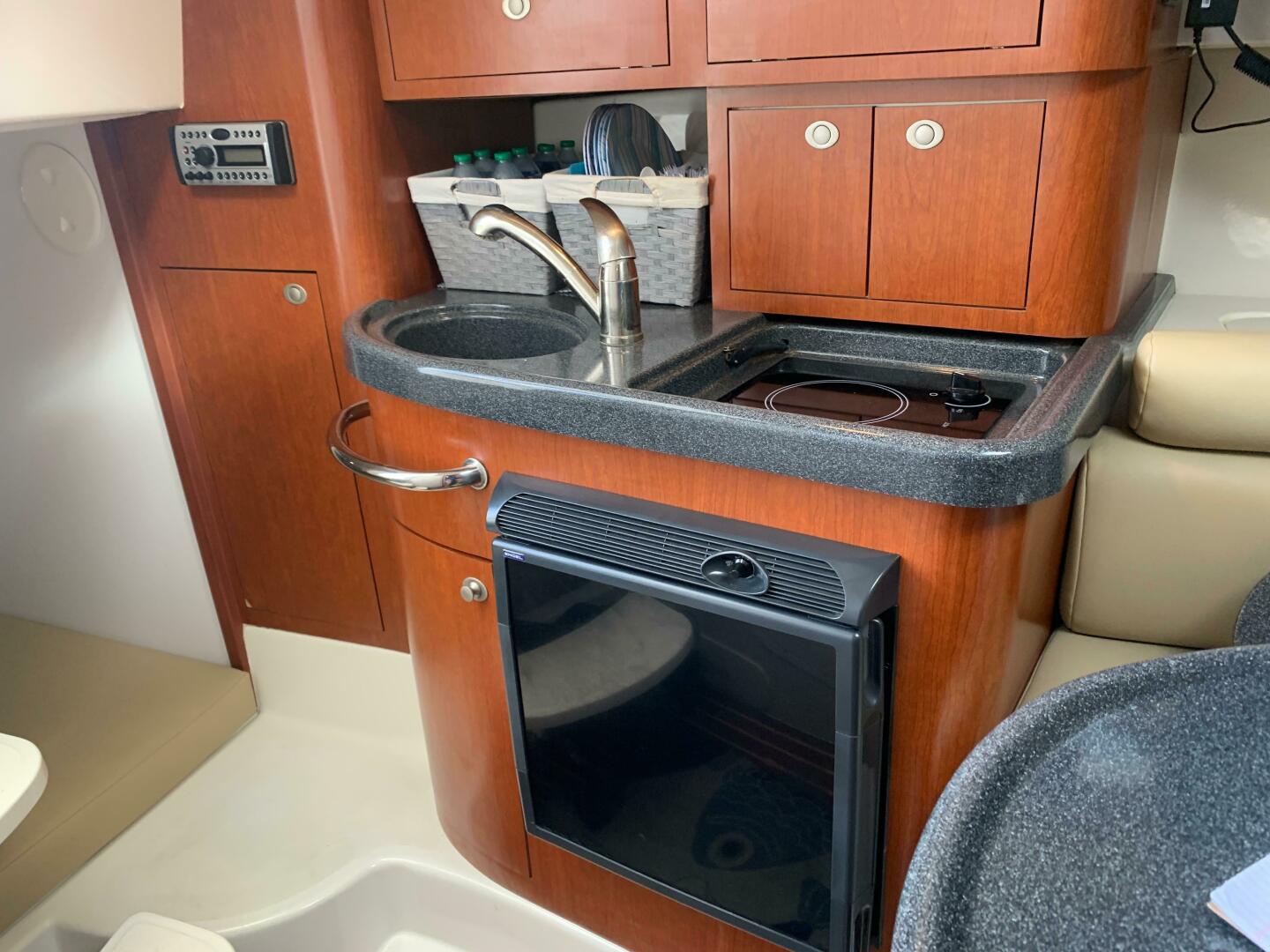 Slide: The Image of Boston Whaler 305 Conquest 2006 - 4760808