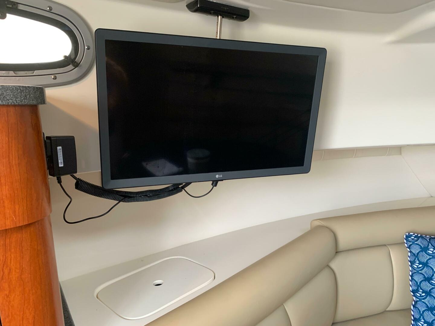 Slide: The Image of Boston Whaler 305 Conquest 2006 - 4760816