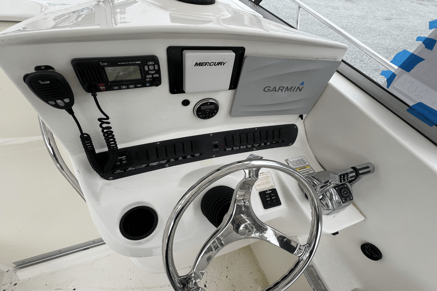 Slide: The Image of Boston Whaler 305 CONQUEST 2006 - 57