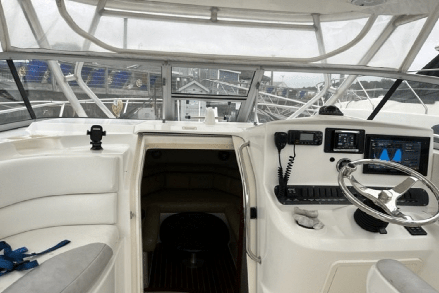 Slide: The Image of Boston Whaler 305 CONQUEST 2006 - 61