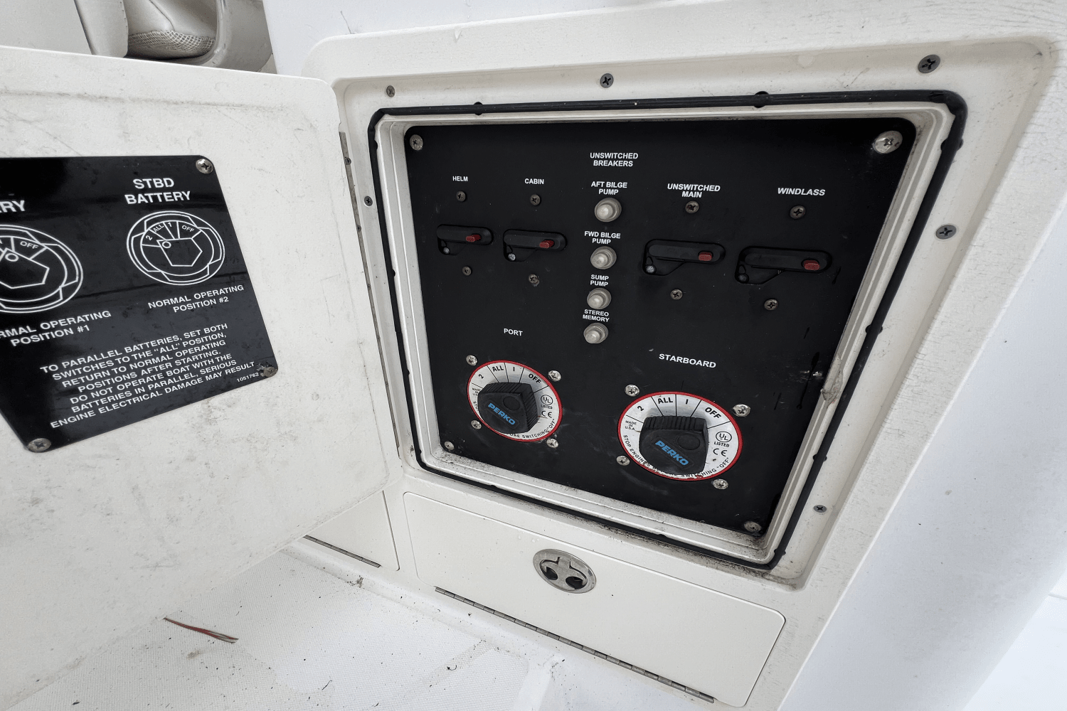 Slide: The Image of Boston Whaler 305 CONQUEST 2006 - 68