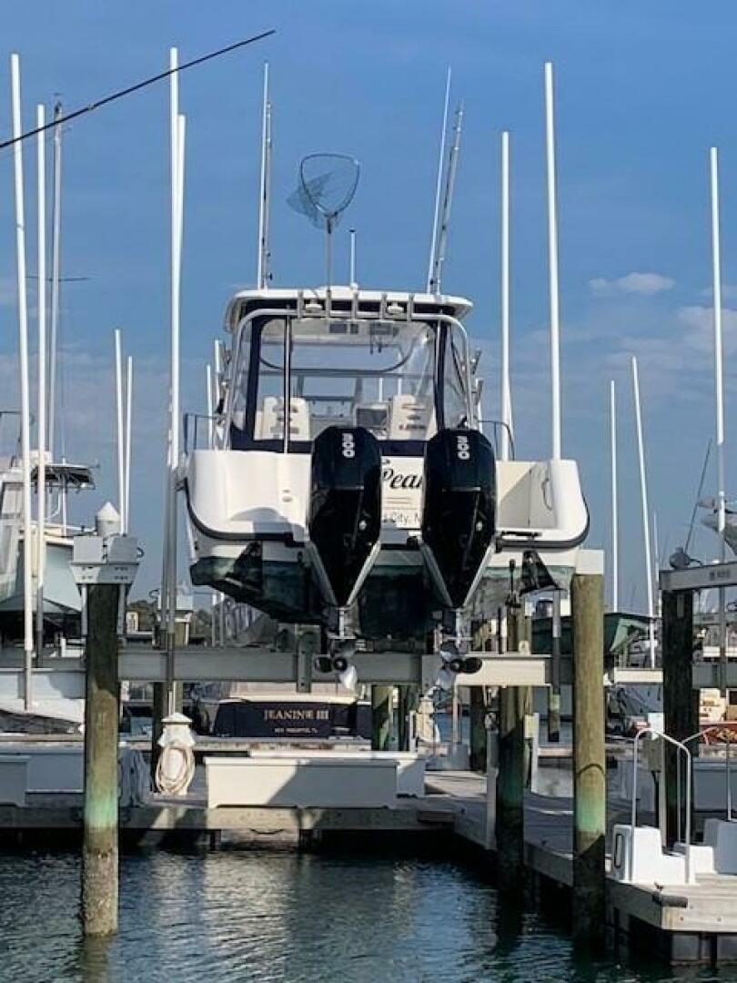 Slide: The Image of Boston Whaler 305 Conquest 2006 - 5178275