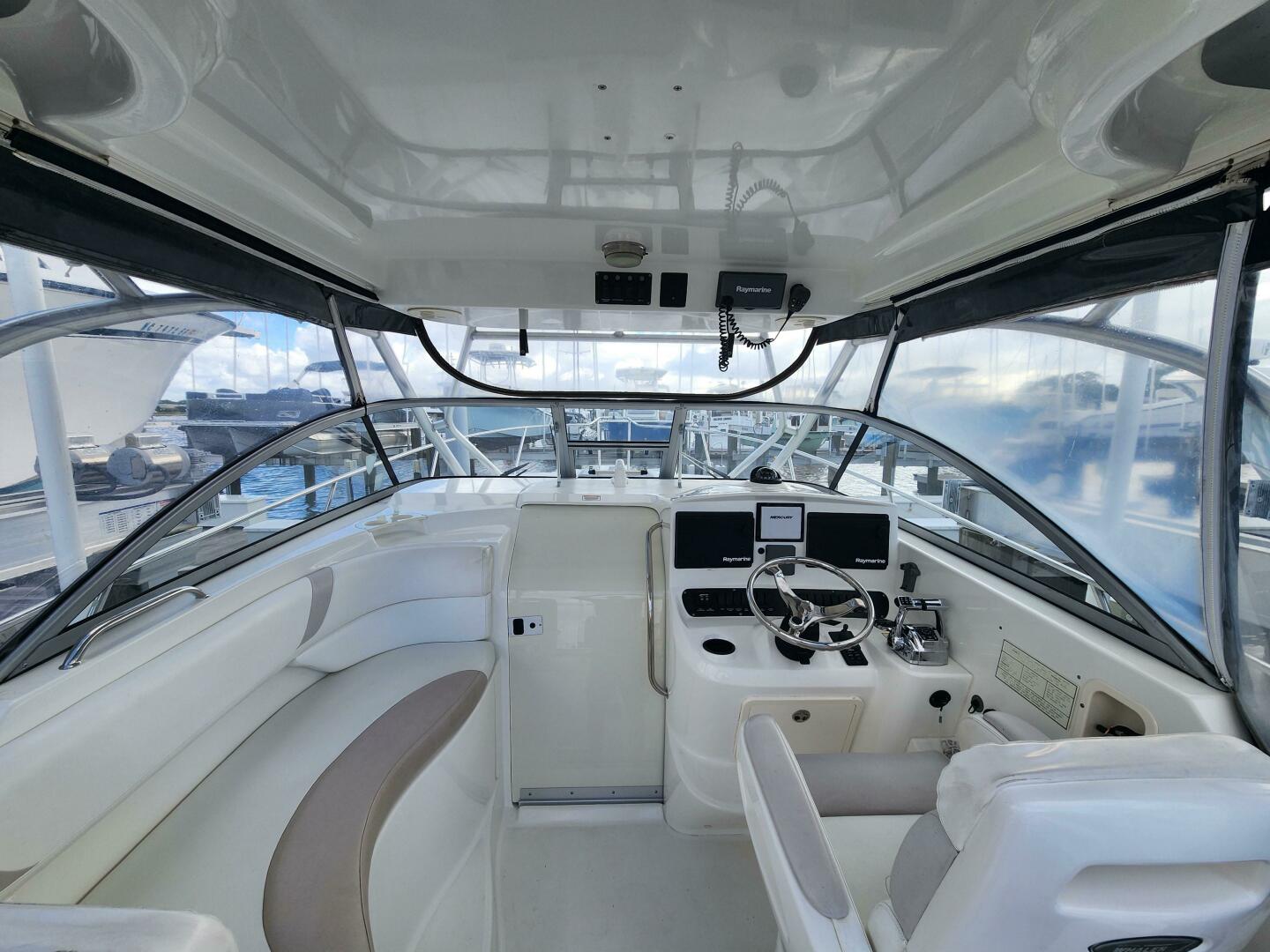 Slide: The Image of Boston Whaler 305 Conquest 2006 - 4760779