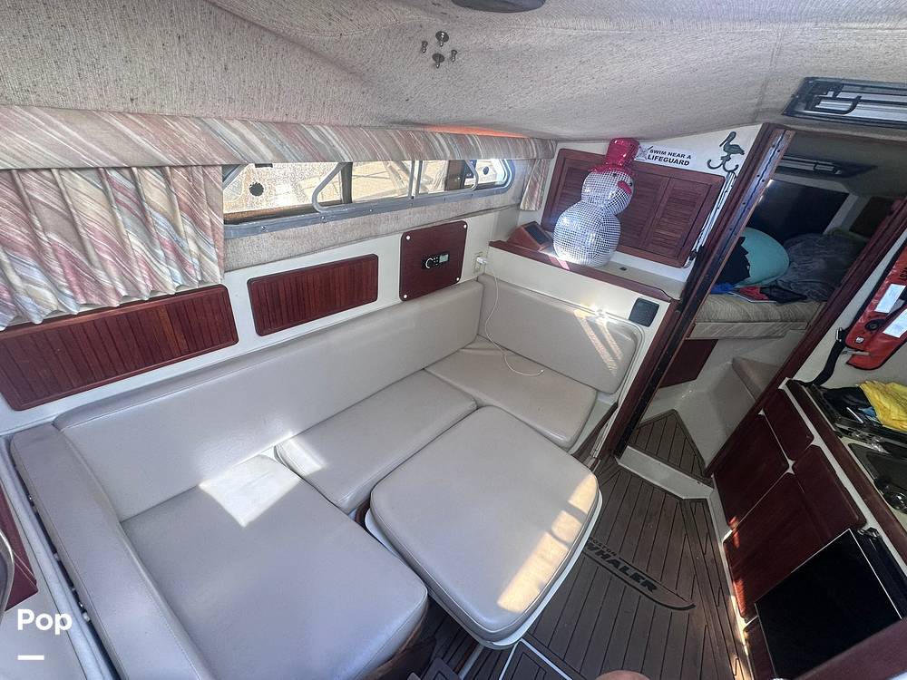 Slide: The Image of Boston Whaler 31 1989 - 15810631