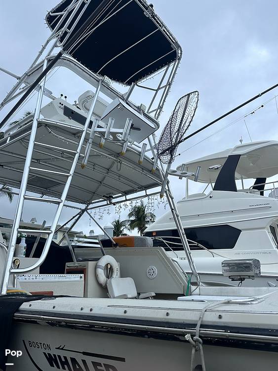 Slide: The Image of Boston Whaler 31 1989 - 15810638