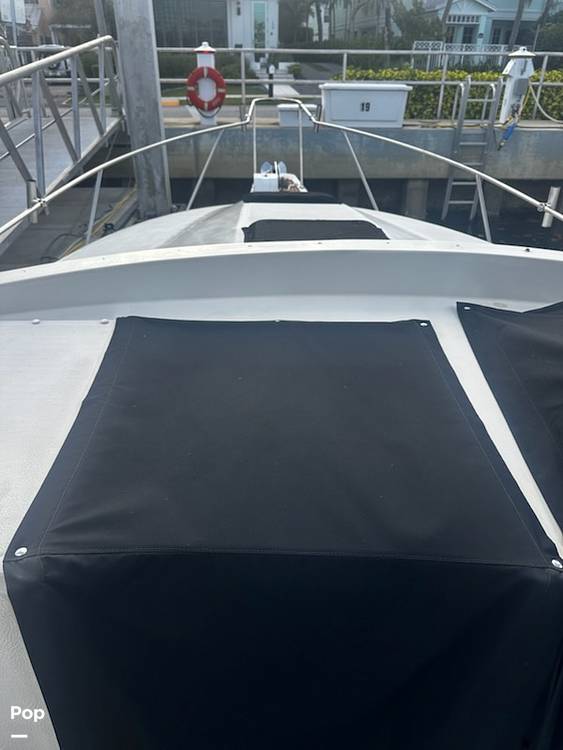 Slide: The Image of Boston Whaler 31 1989 - 15810639