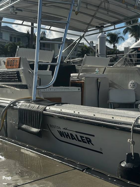 Slide: The Image of Boston Whaler 31 1989 - 15810642