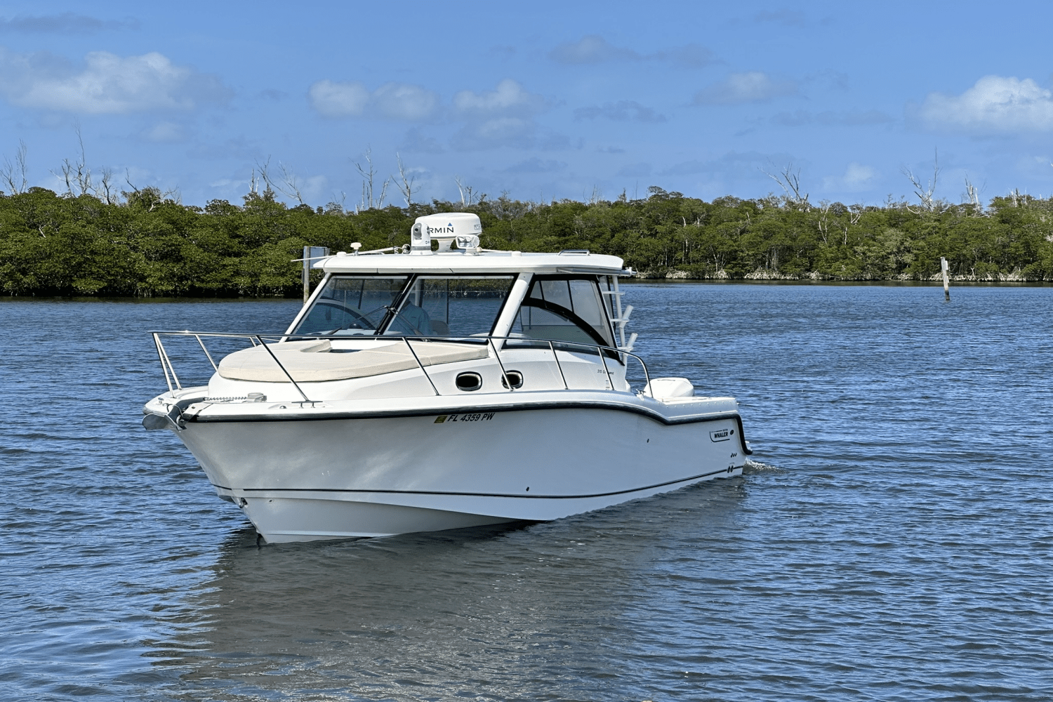 Slide: The Image of Boston Whaler 315 CONQUEST 2015 - 0