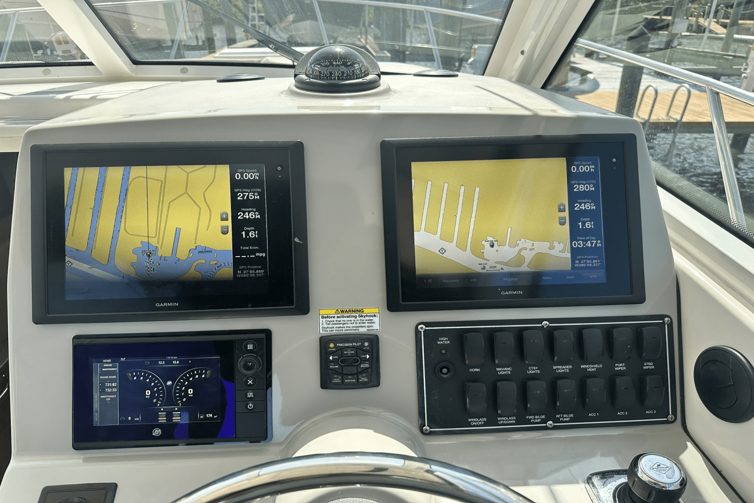 Slide: The Image of Boston Whaler 315 CONQUEST 2015 - 15