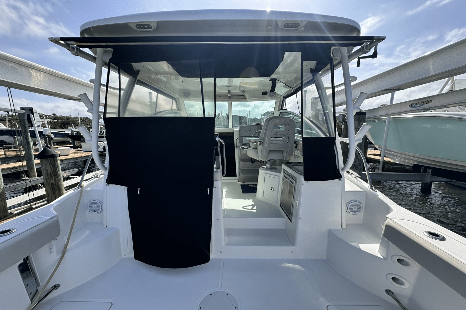 Slide: The Image of Boston Whaler 315 CONQUEST 2015 - 23