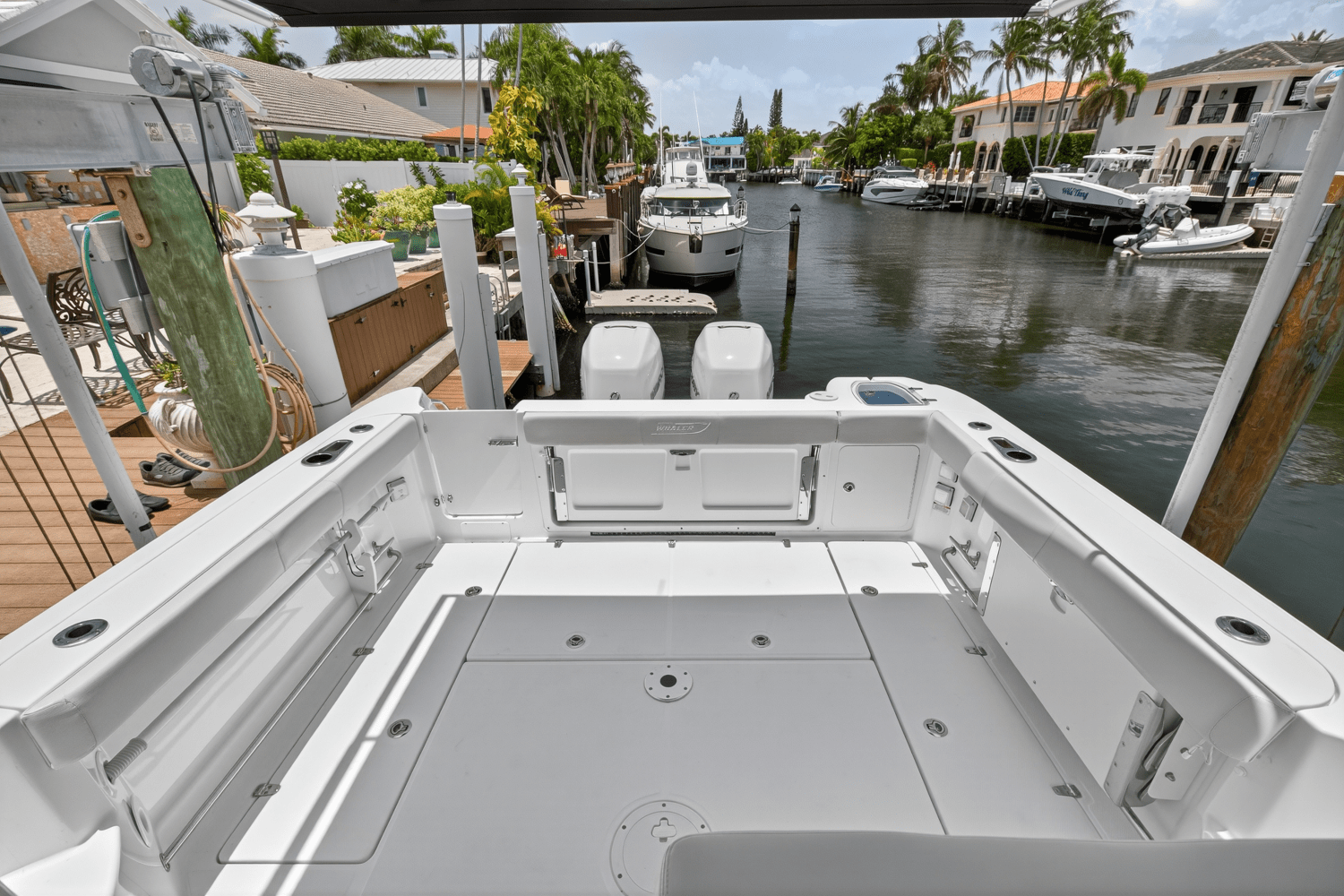 Slide: The Image of Boston Whaler 315 CONQUEST 2019 - 13