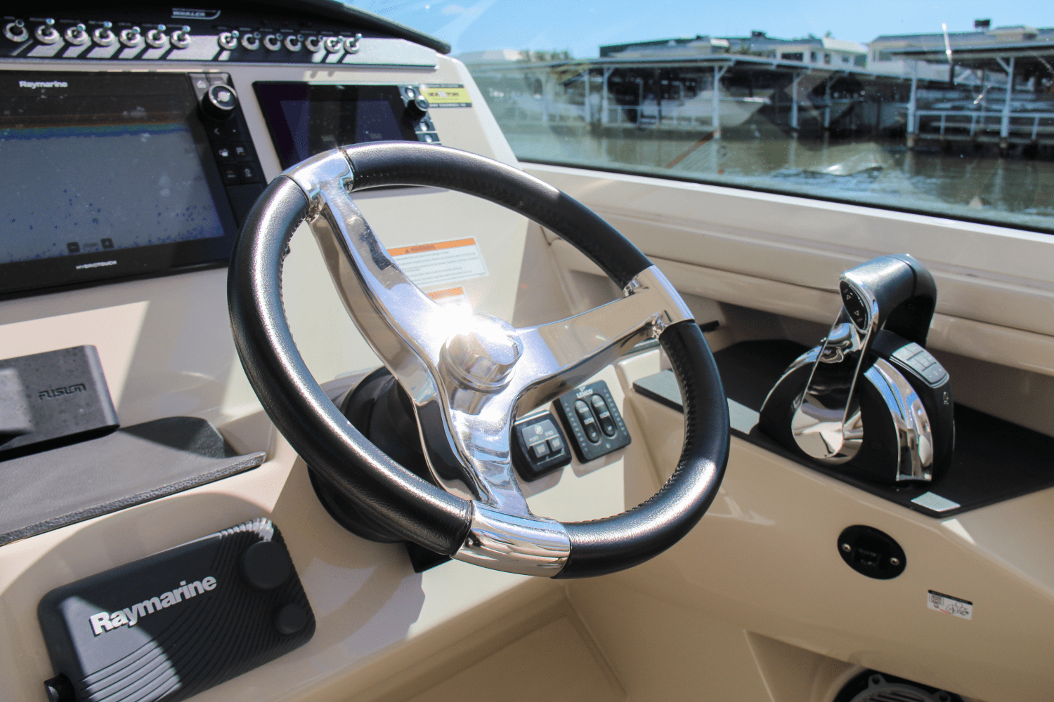 Slide: The Image of Boston Whaler 320 Vantage 2017 - 18
