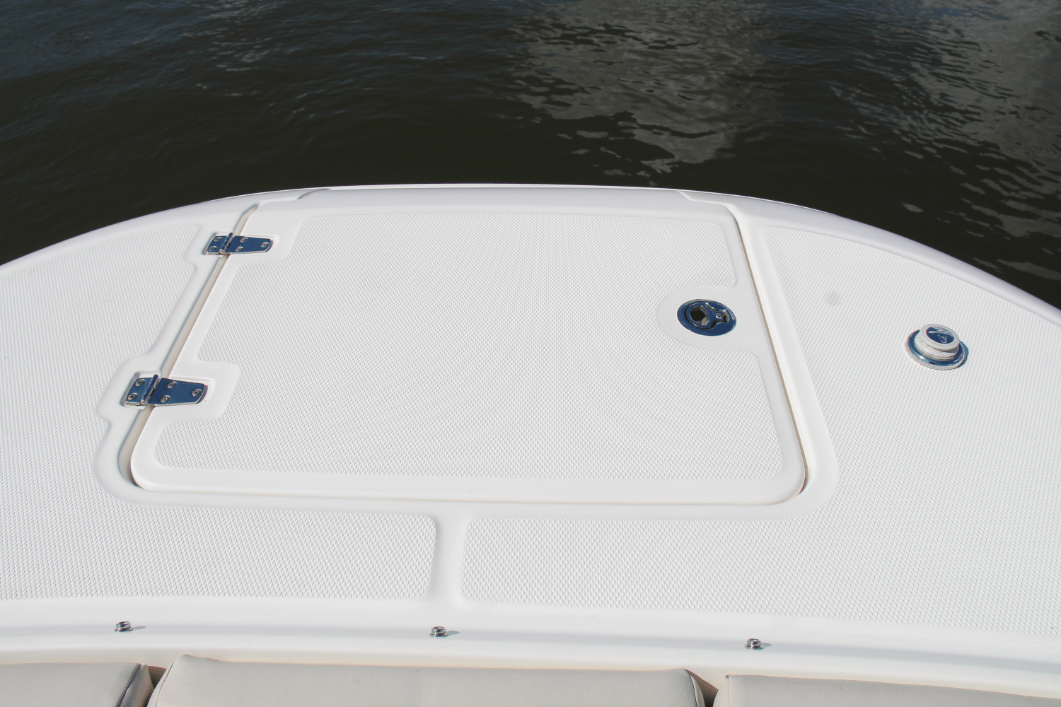 Slide: The Image of Boston Whaler 320 Vantage 2017 - 31