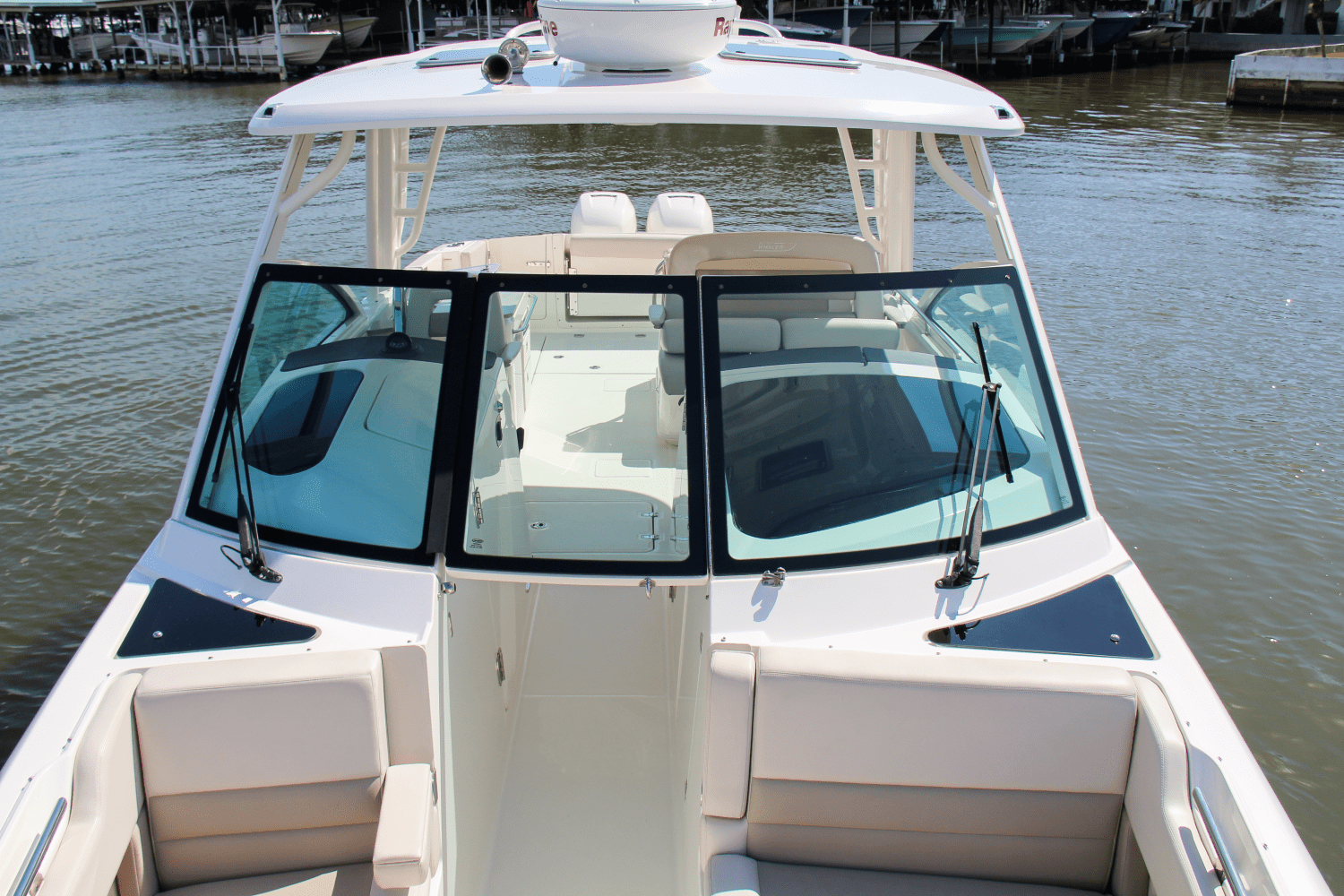 Slide: The Image of Boston Whaler 320 Vantage 2017 - 33