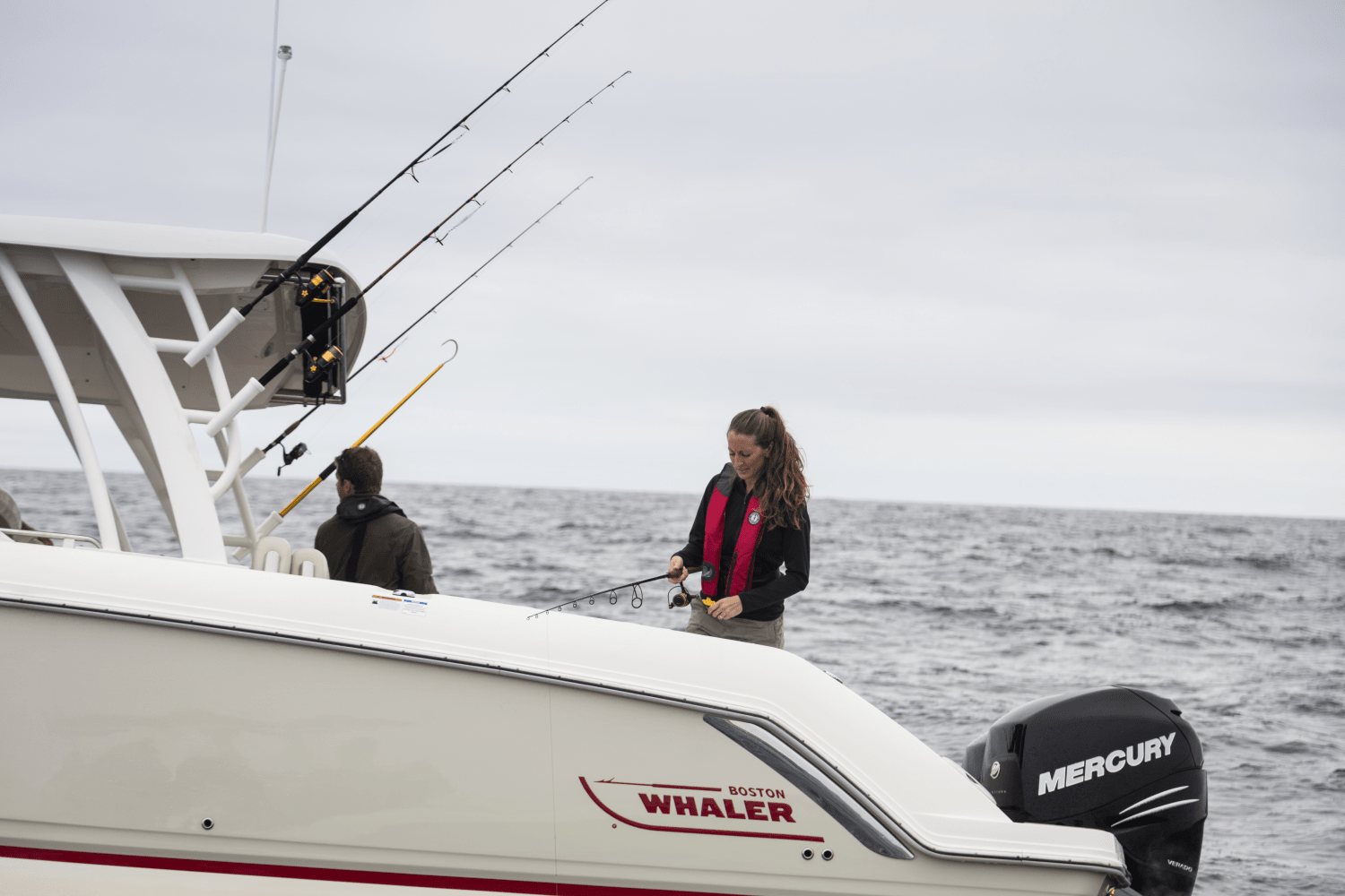 Slide: The Image of Boston Whaler 320 Vantage 2024 - 16