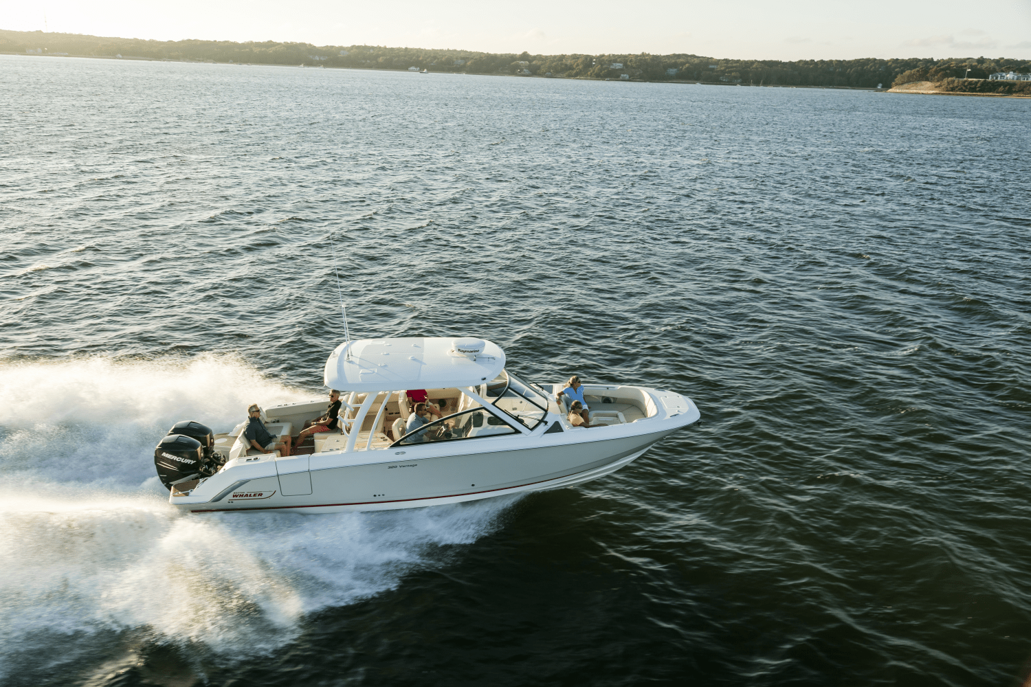 Slide: The Image of Boston Whaler 320 Vantage 2024 - 29