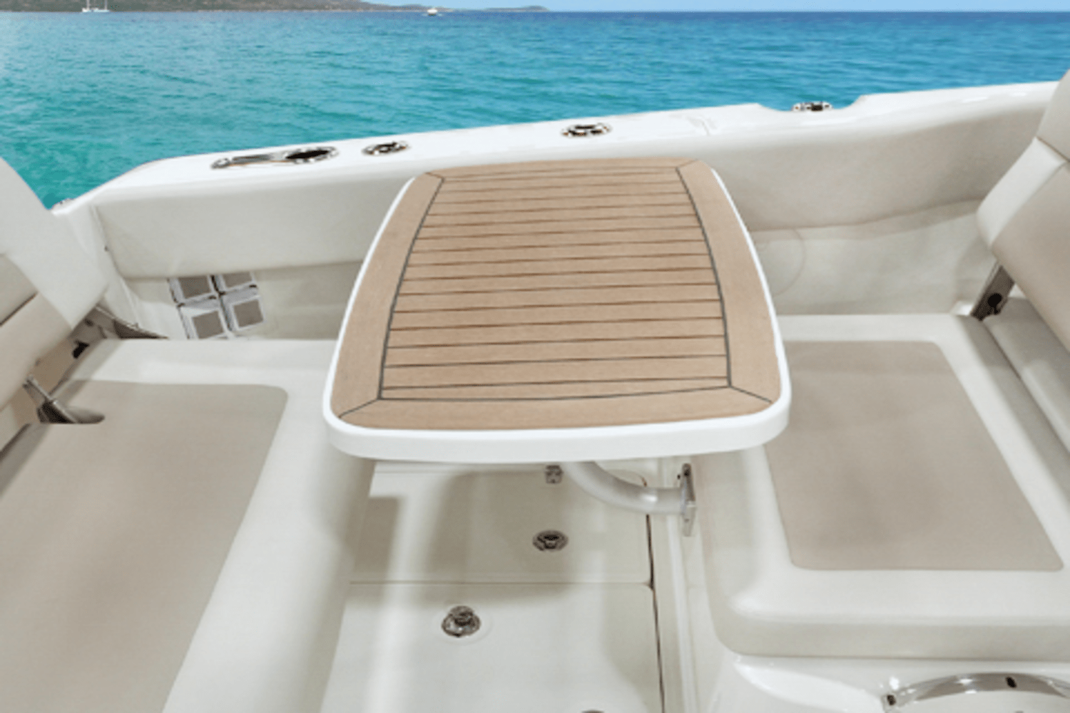 Slide: The Image of Boston Whaler 320 Vantage 2024 - 81