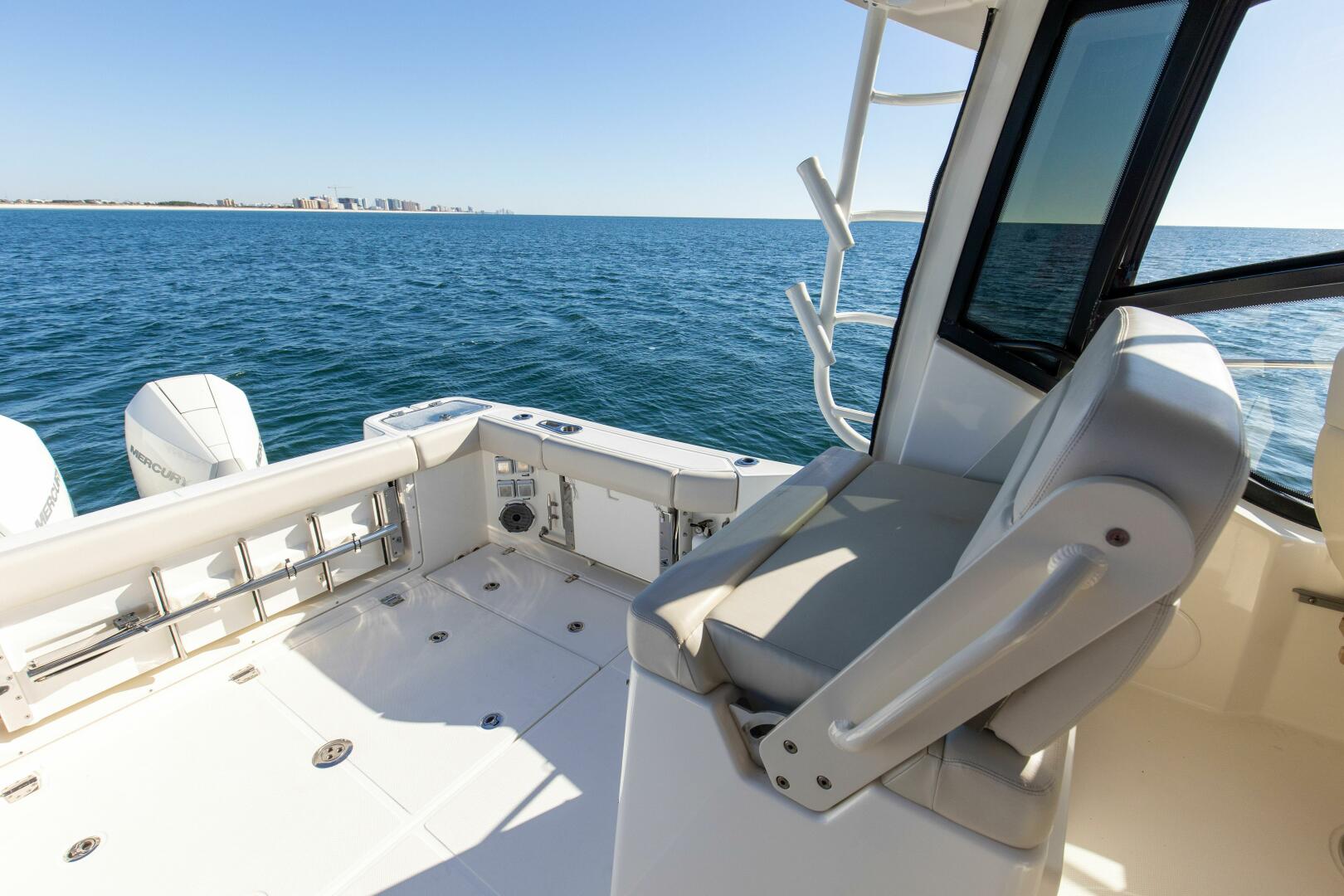 Slide: The Image of 2021 32 Boston Whaler 325 Conquest Optimism Console (5) - 4901645