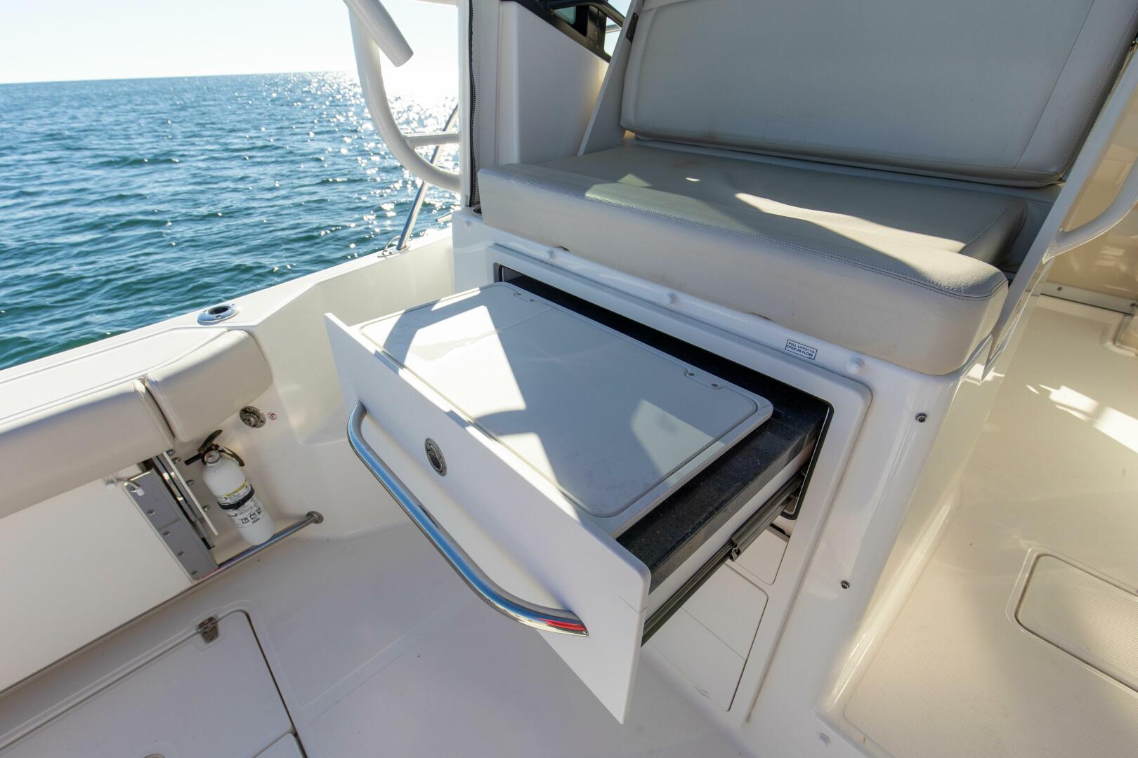 Slide: The Image of 2021 32 Boston Whaler 325 Conquest Optimism Grill (1) - 4901661