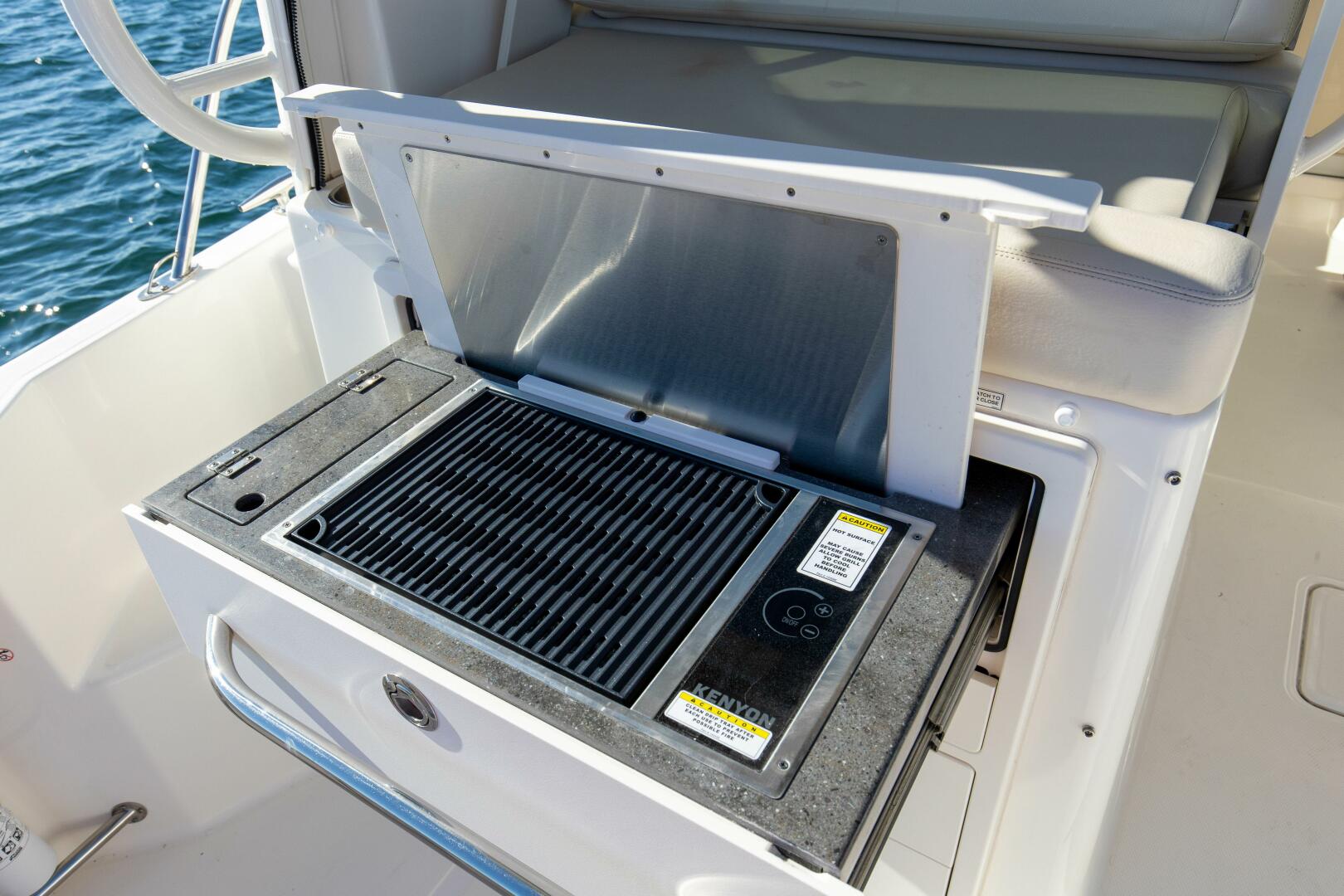 Slide: The Image of 2021 32 Boston Whaler 325 Conquest Optimism Grill (2) - 4901662