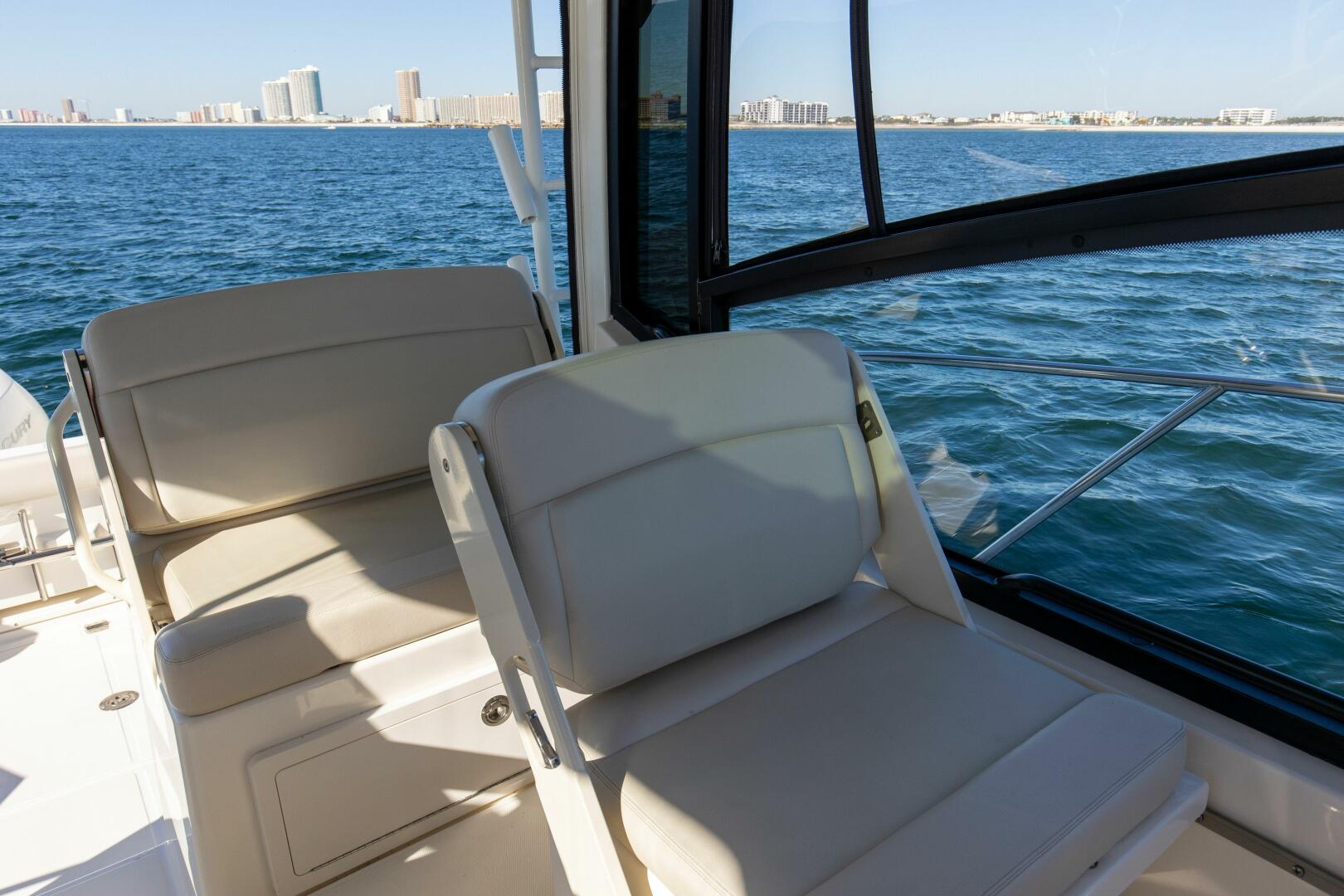 Slide: The Image of 2021 32 Boston Whaler 325 Conquest Optimism Console (1) - 4901641