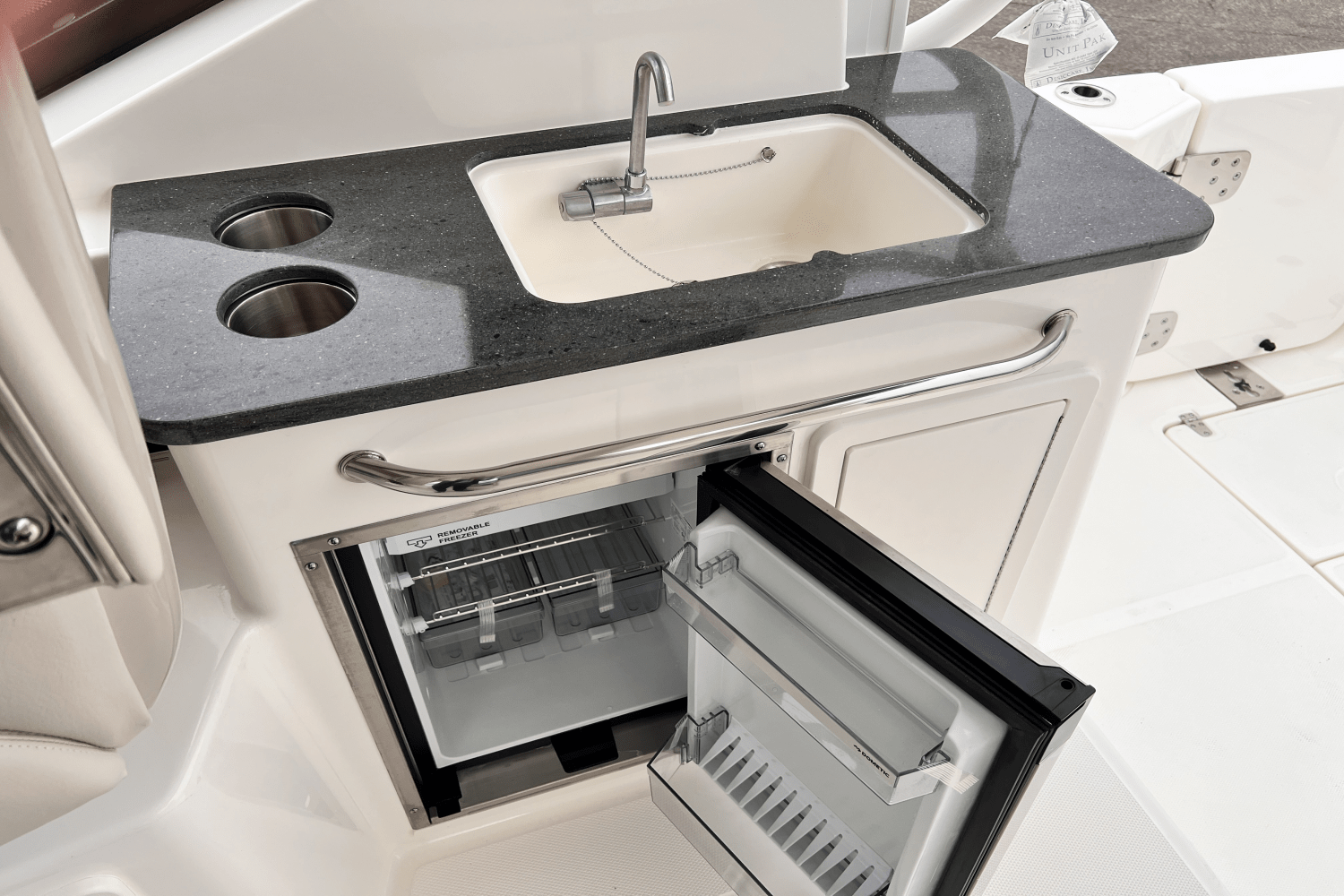 Slide: The Image of Boston Whaler 325 Conquest 2025 - 13