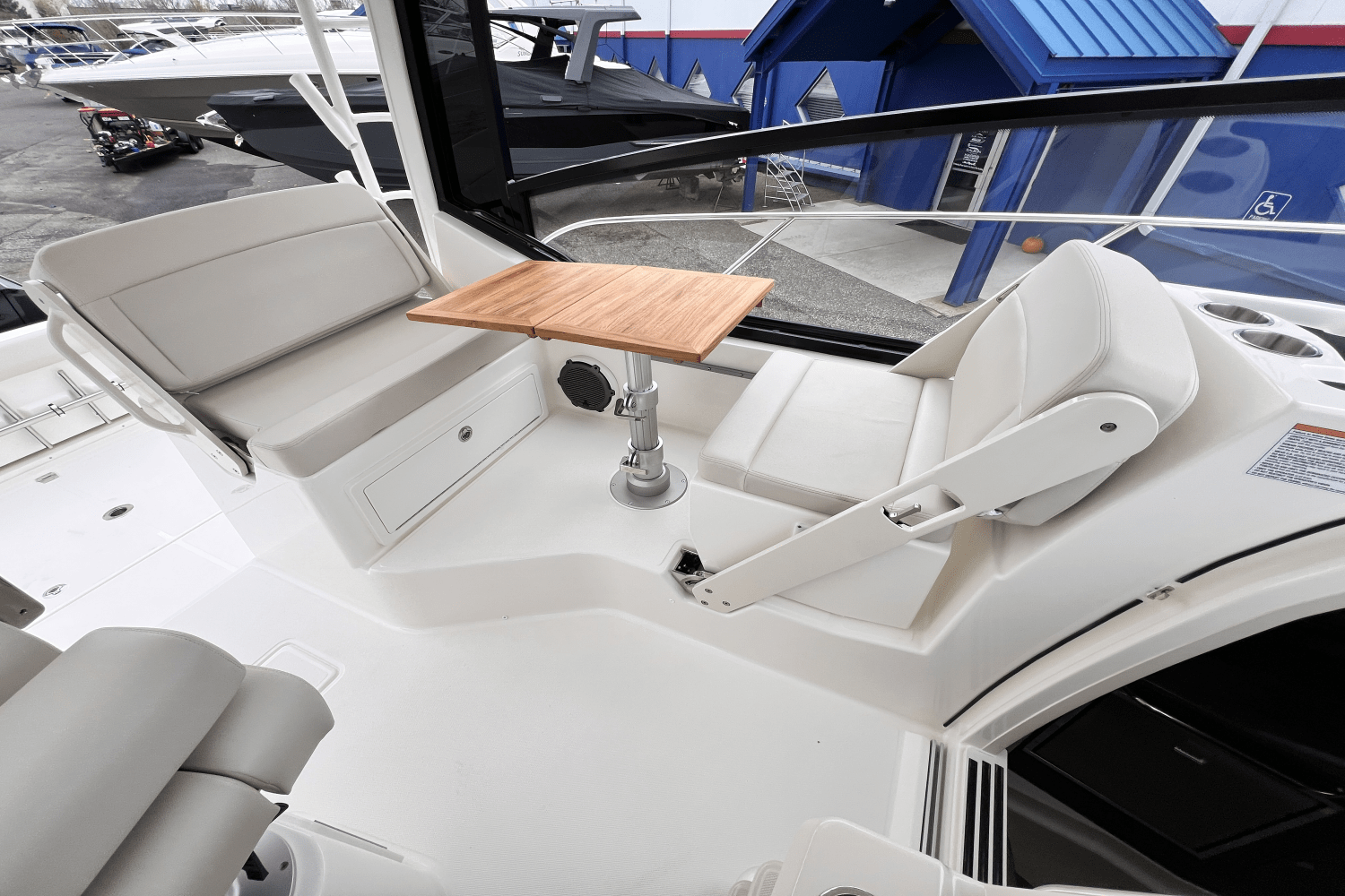 Slide: The Image of Boston Whaler 325 Conquest 2025 - 15