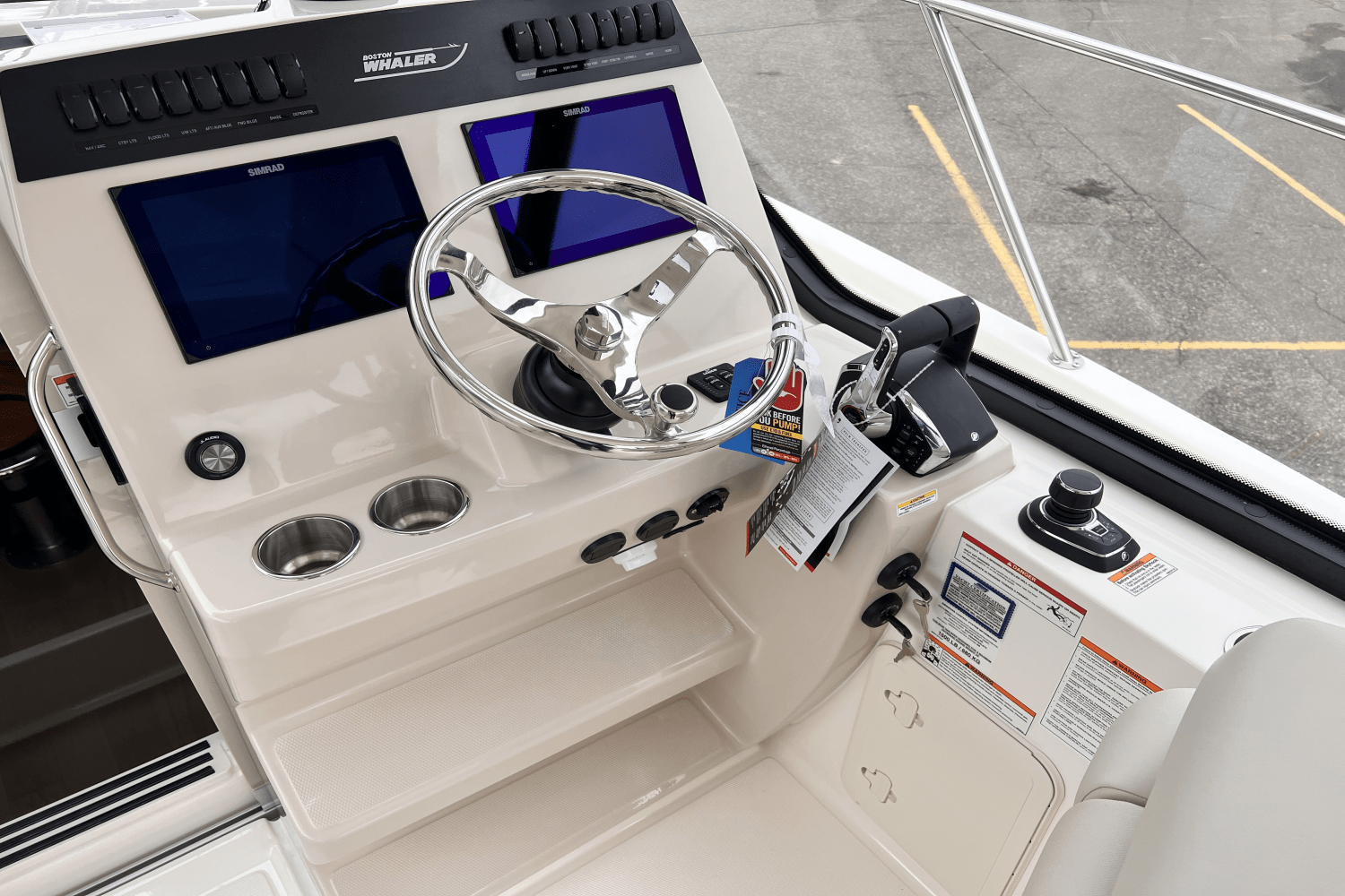 Slide: The Image of Boston Whaler 325 Conquest 2025 - 16