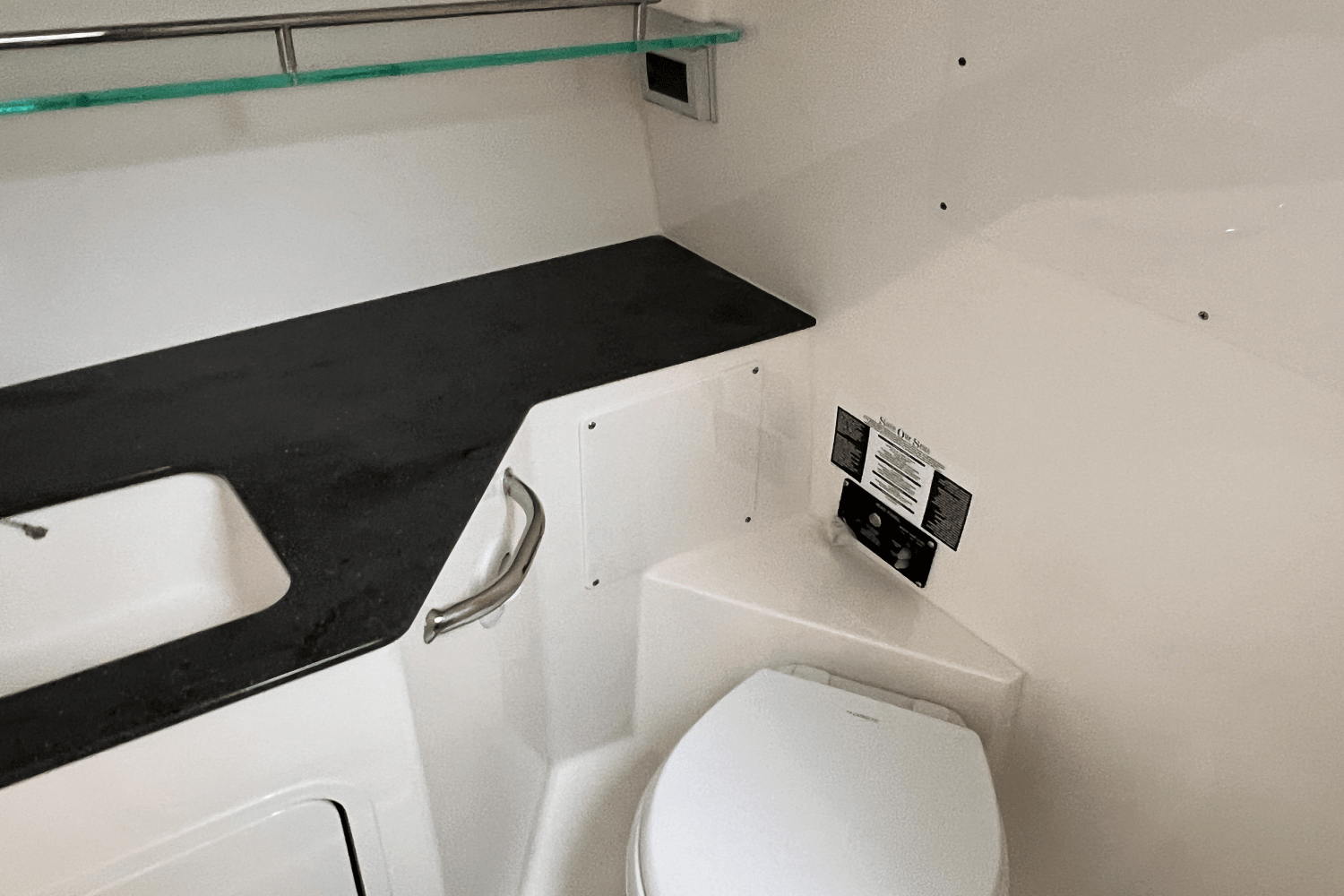 Slide: The Image of Boston Whaler 325 Conquest 2025 - 28