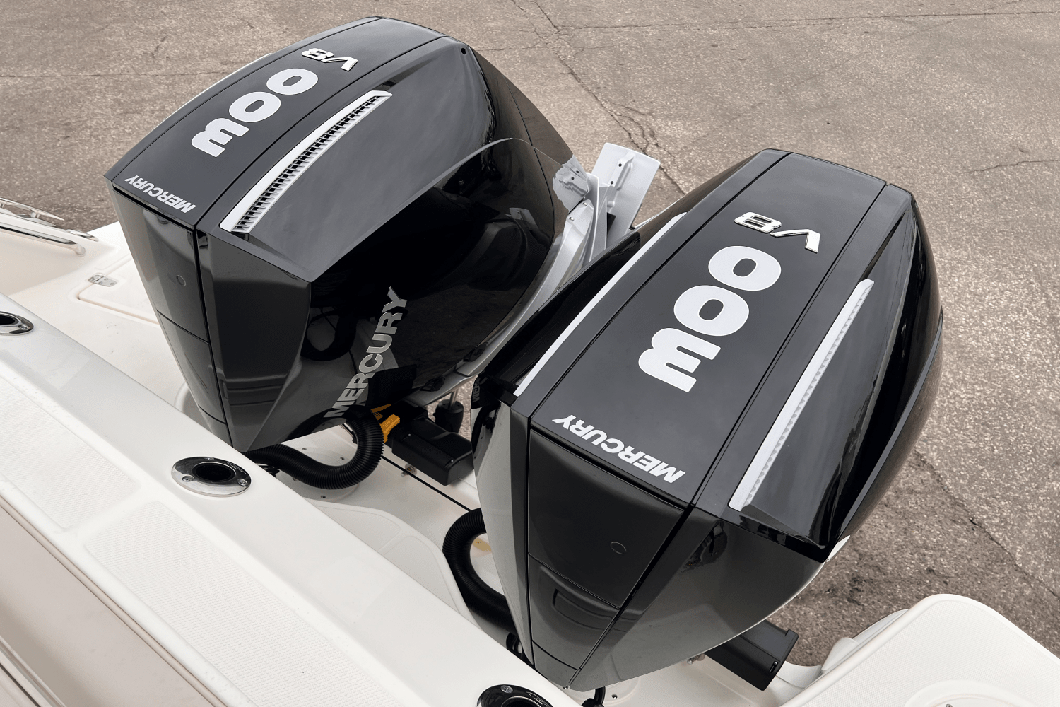 Slide: The Image of Boston Whaler 325 Conquest 2025 - 5