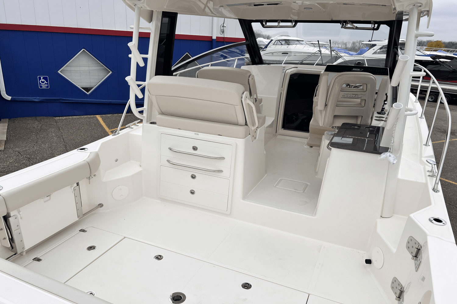 Slide: The Image of Boston Whaler 325 Conquest 2025 - 6