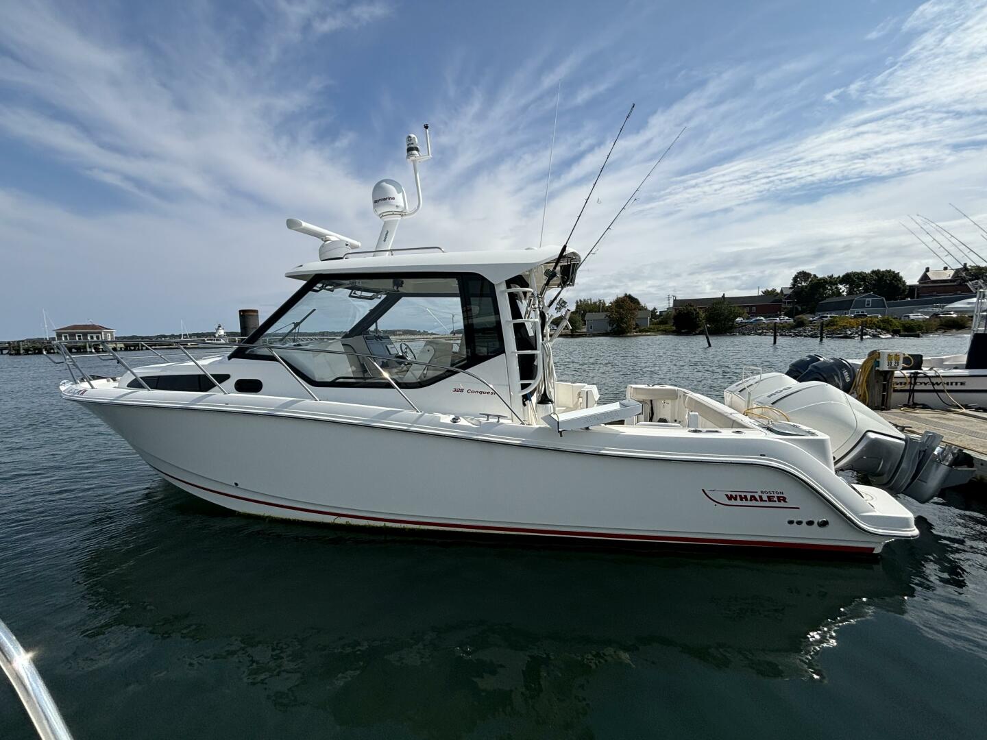 Slide: The Image of Boston Whaler 325 Conquest Pilothouse 2020 - 4698699