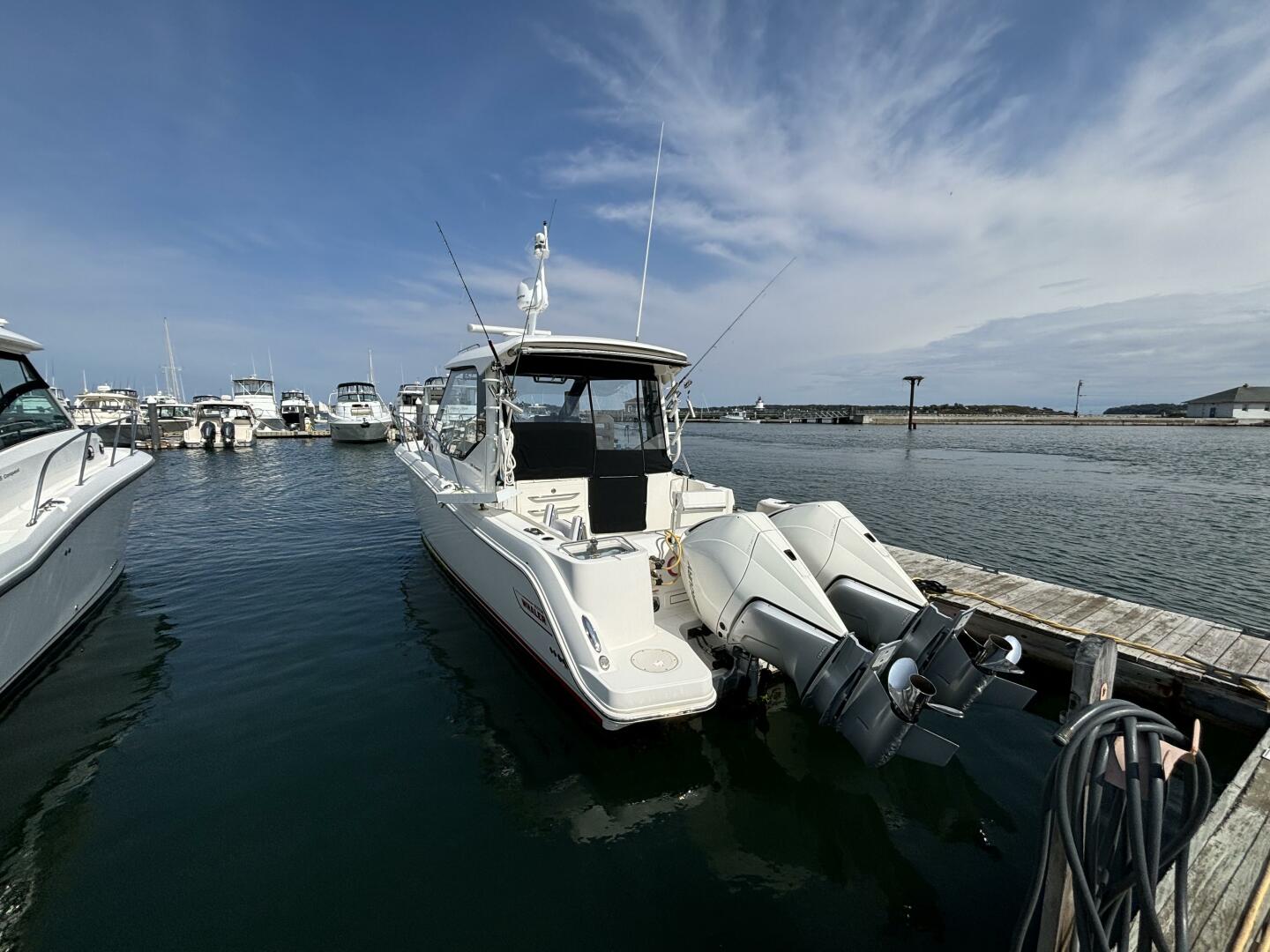 Slide: The Image of Boston Whaler 325 Conquest Pilothouse 2020 - 4698694