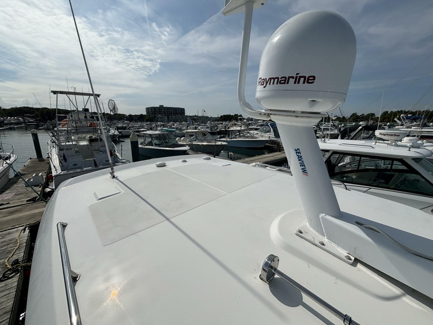 Slide: The Image of Boston Whaler 325 Conquest Pilothouse 2020 - 4698758