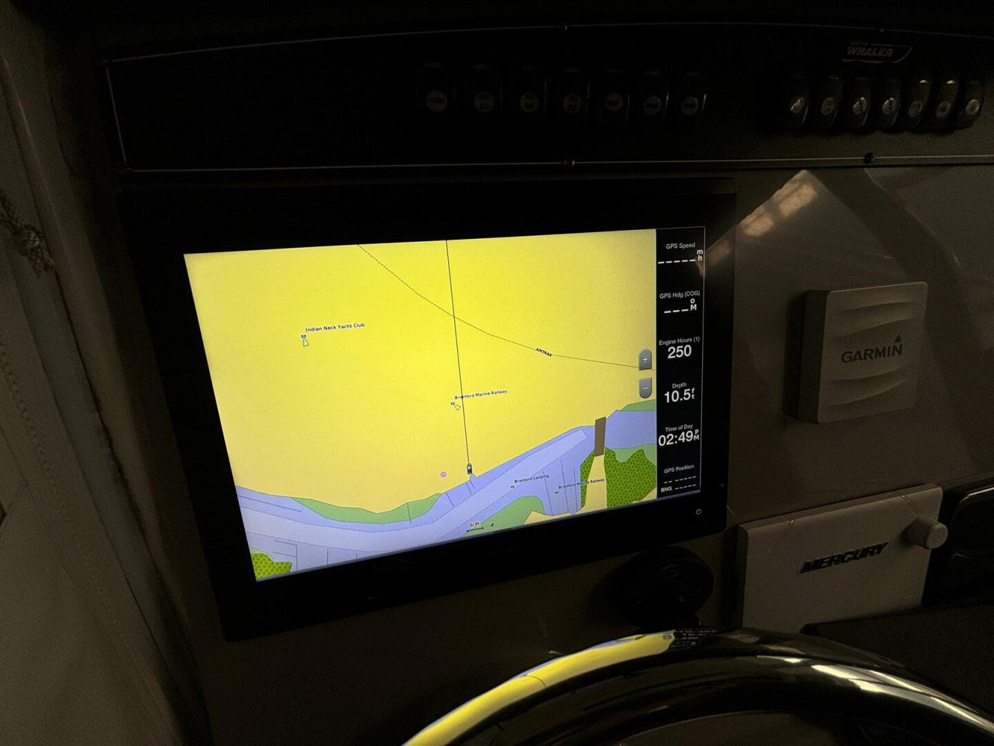Slide: The Image of Boston Whaler 330 Outrage 2017 - 5289976