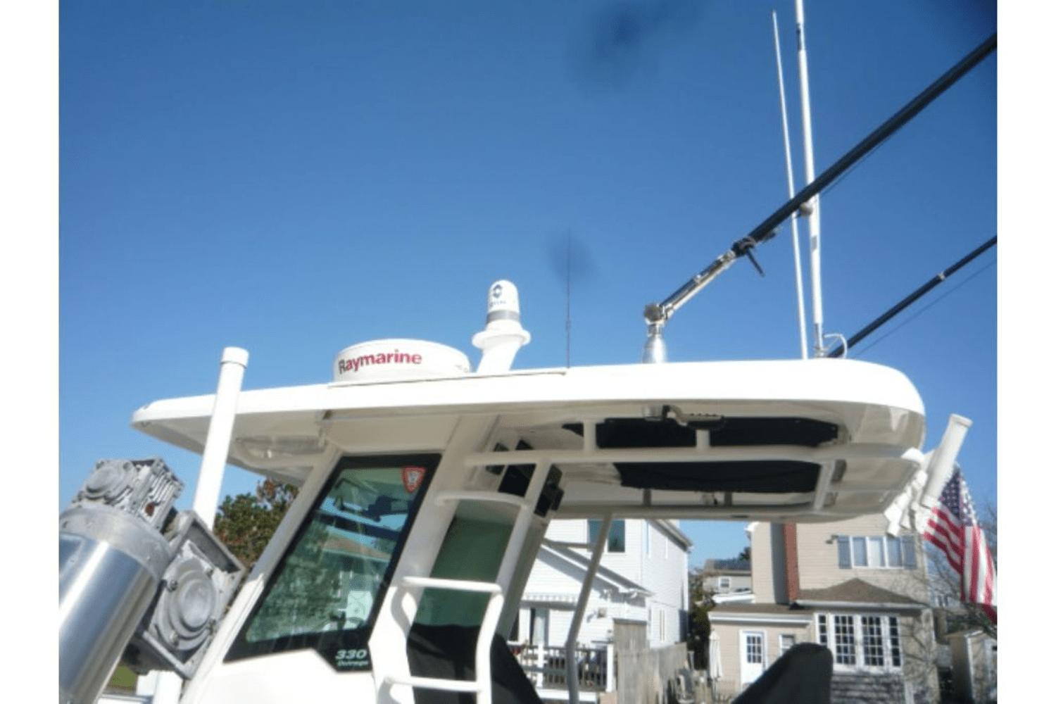 Slide: The Image of Boston Whaler 330 OUTRAGE 2017 - 17