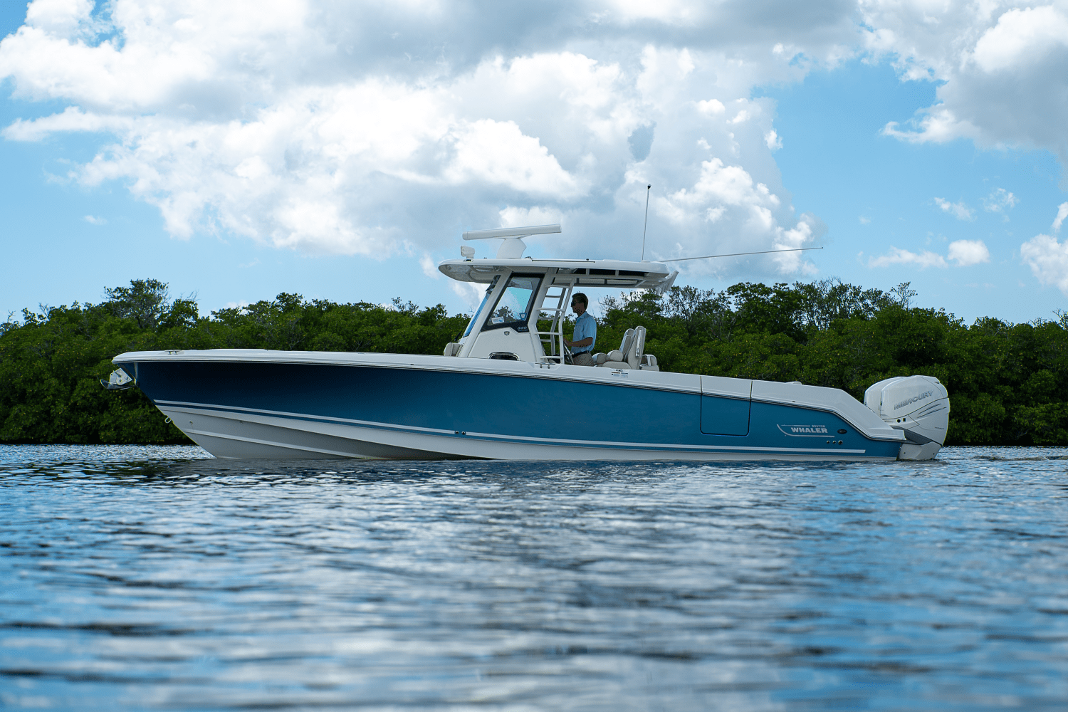 Slide: The Image of Boston Whaler 330 Outrage 2018 - 28