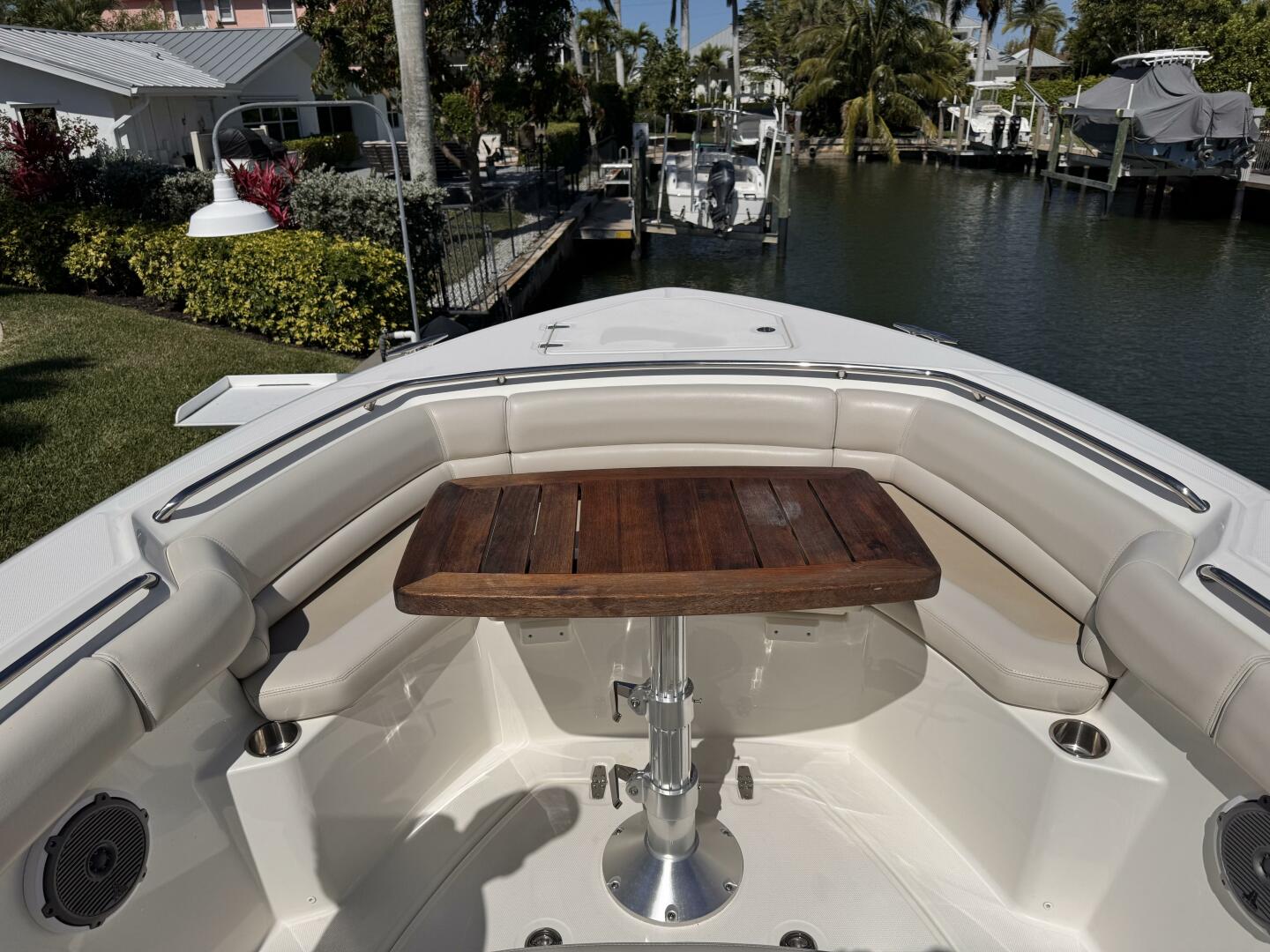 Slide: The Image of Boston Whaler 330 Outrage 2018 - 5266635
